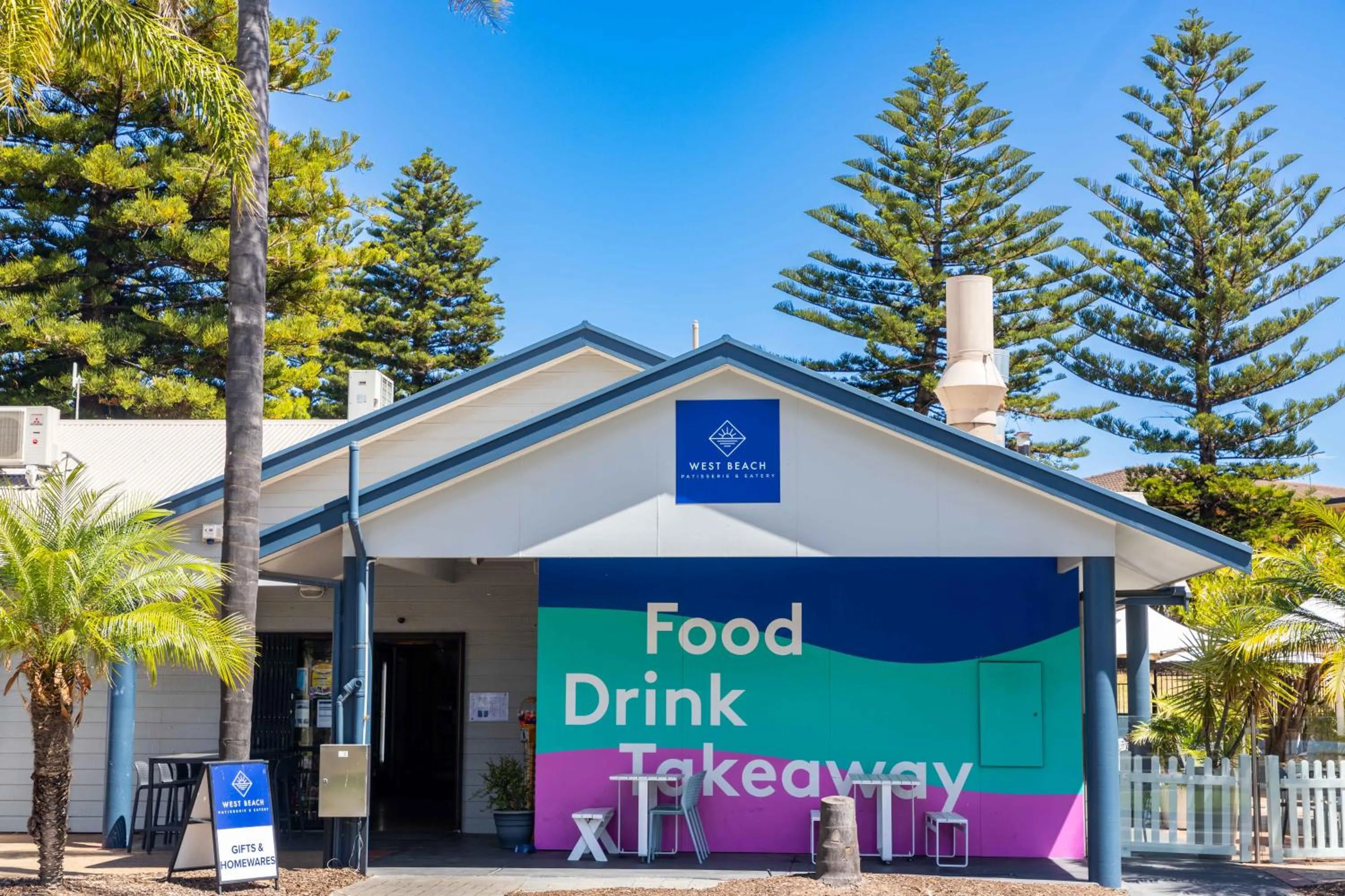 Restaurant/places to eat in Discovery Parks - West Beach Parks