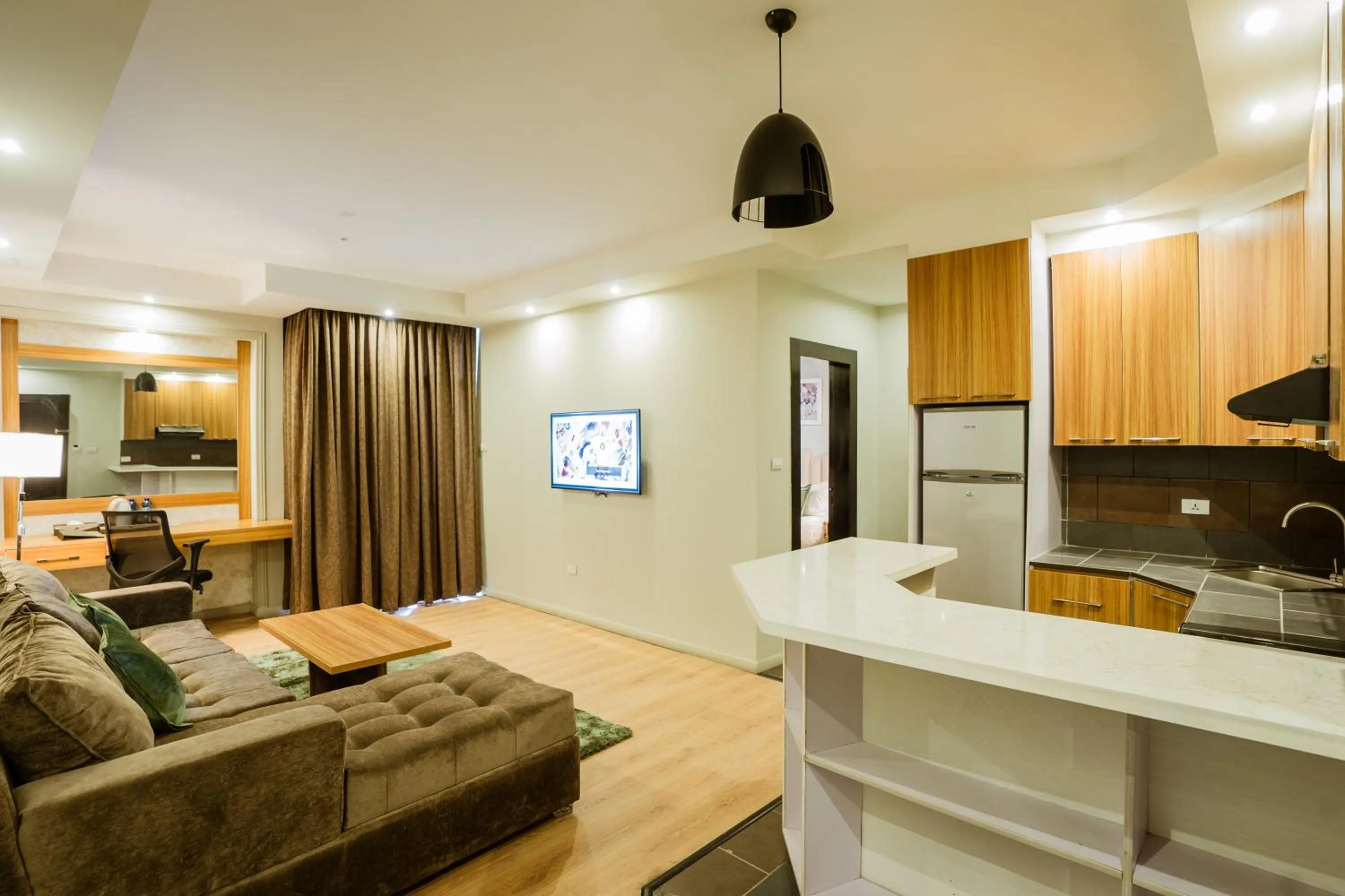 Living room in Monarch Hotel