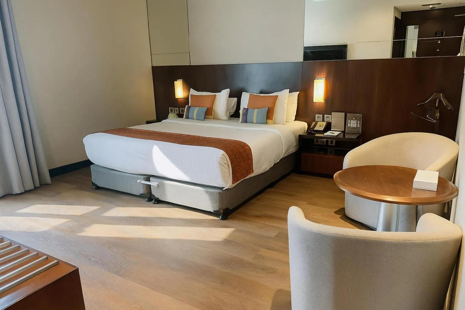 Bedroom, Bed in Raviz Center Point Hotel