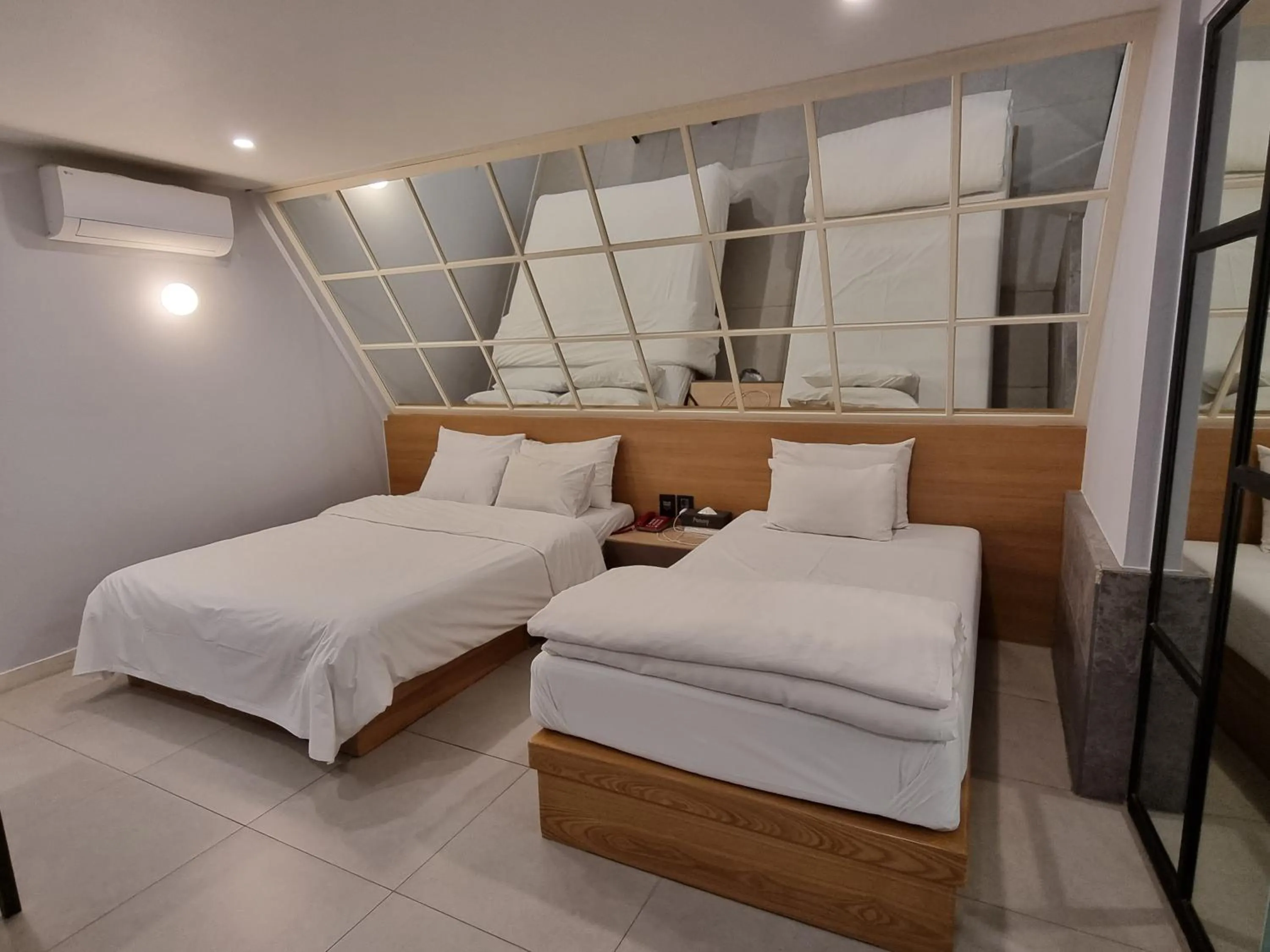 Bed in Jamsil Funny Hotel