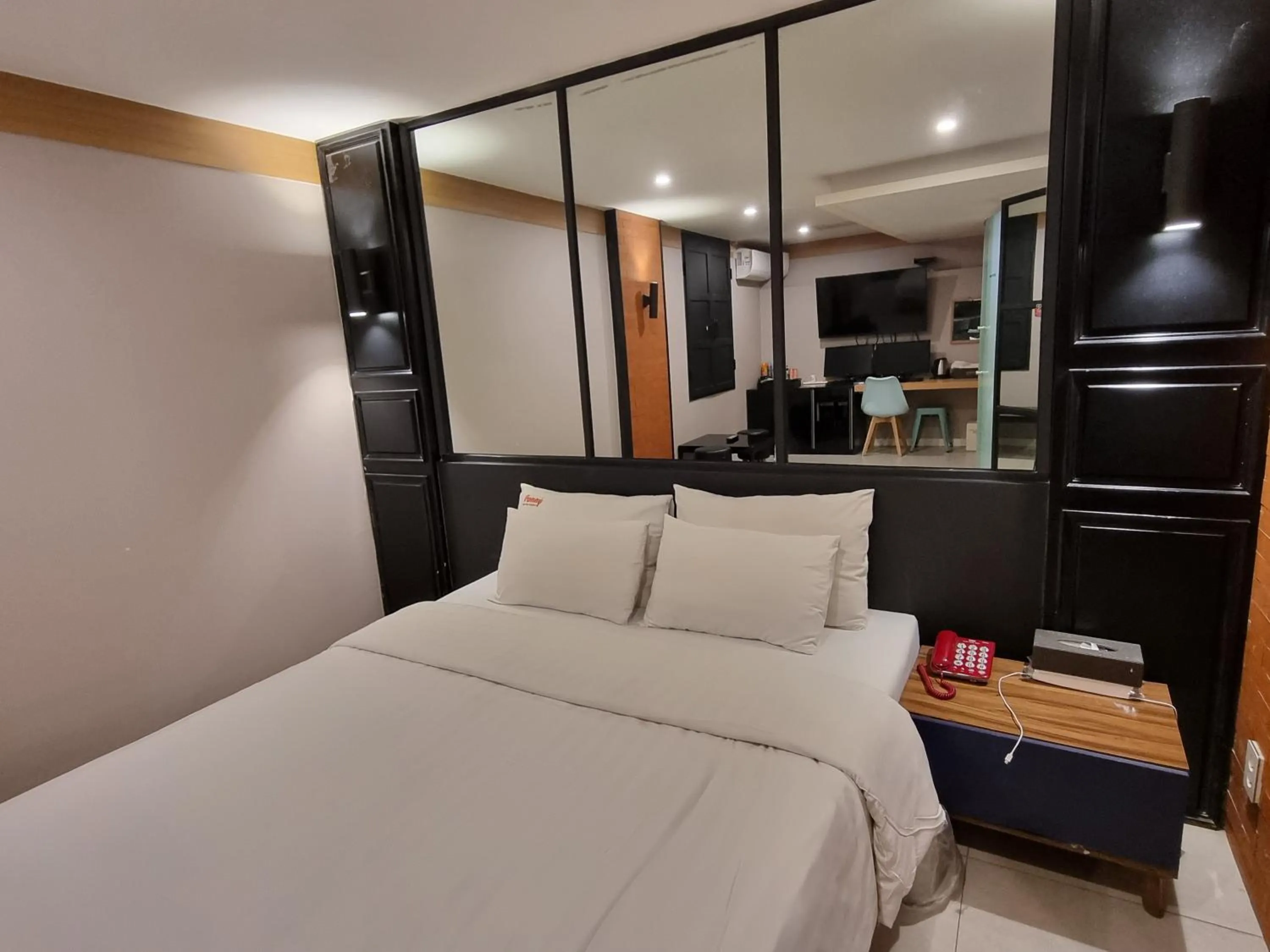 Bed in Jamsil Funny Hotel