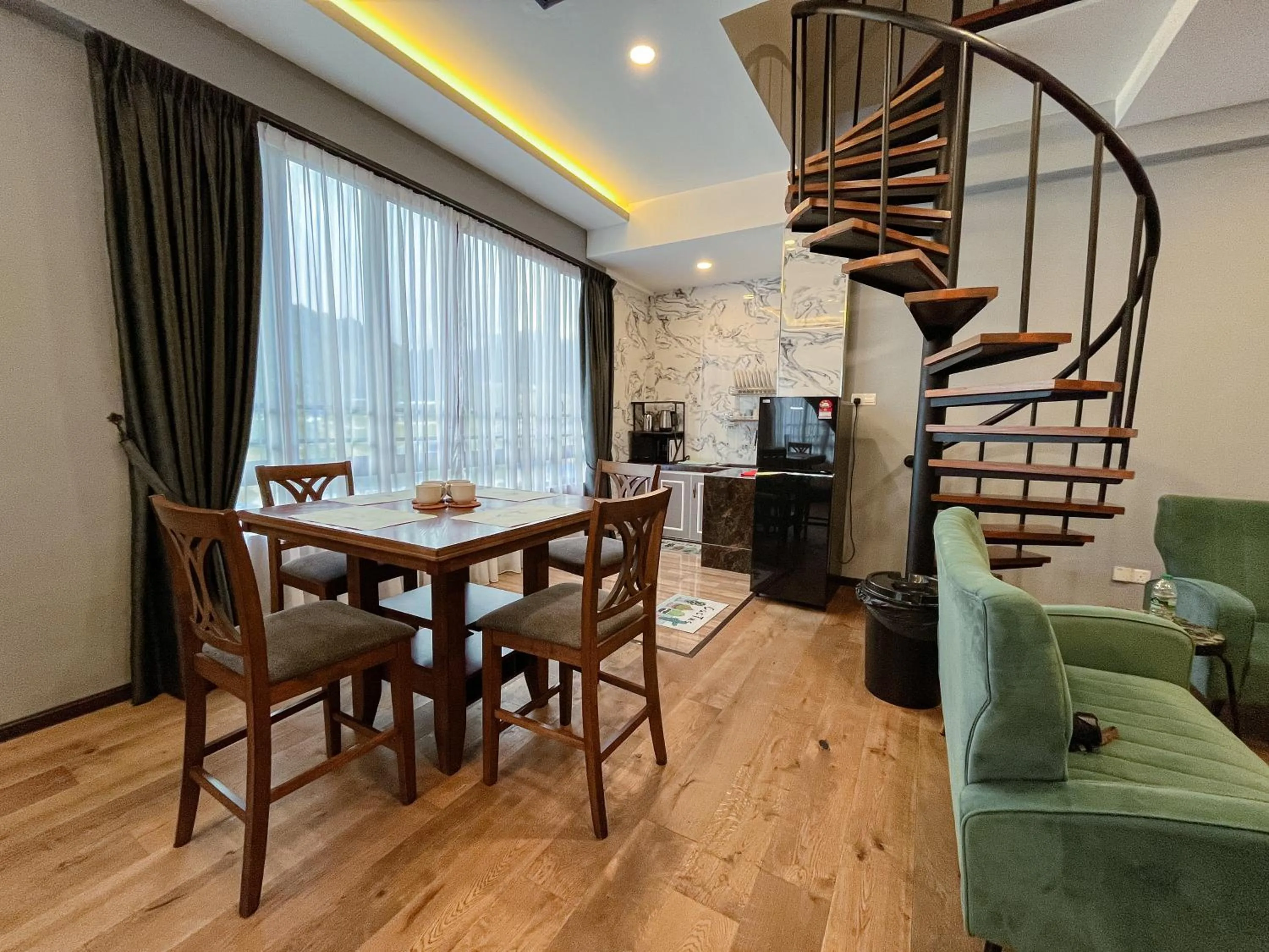 Hotel Lavie at Centrum