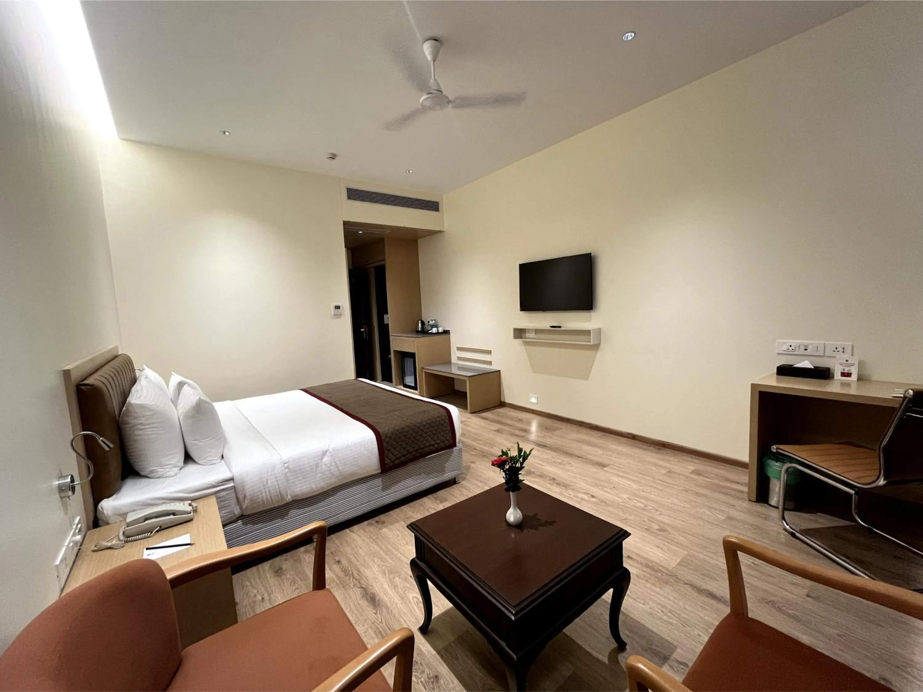 Living room, Bed in Ramee Panchshil