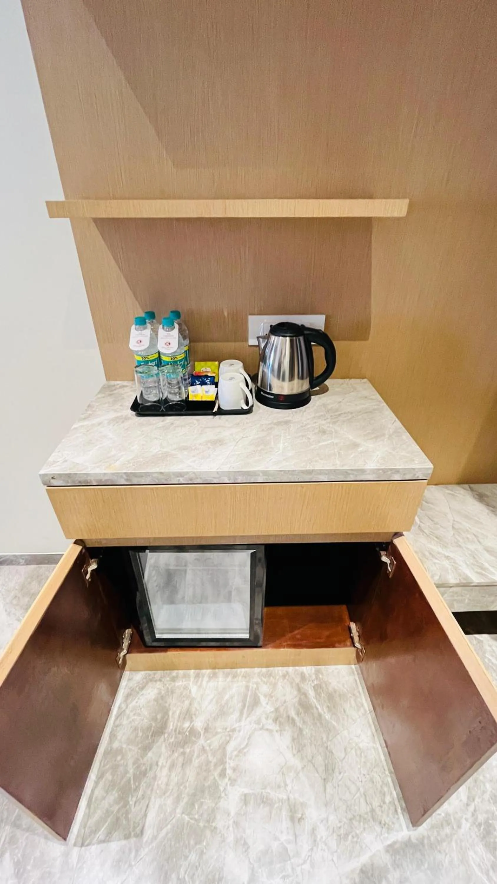 Coffee/tea facilities in Ramee Panchshil