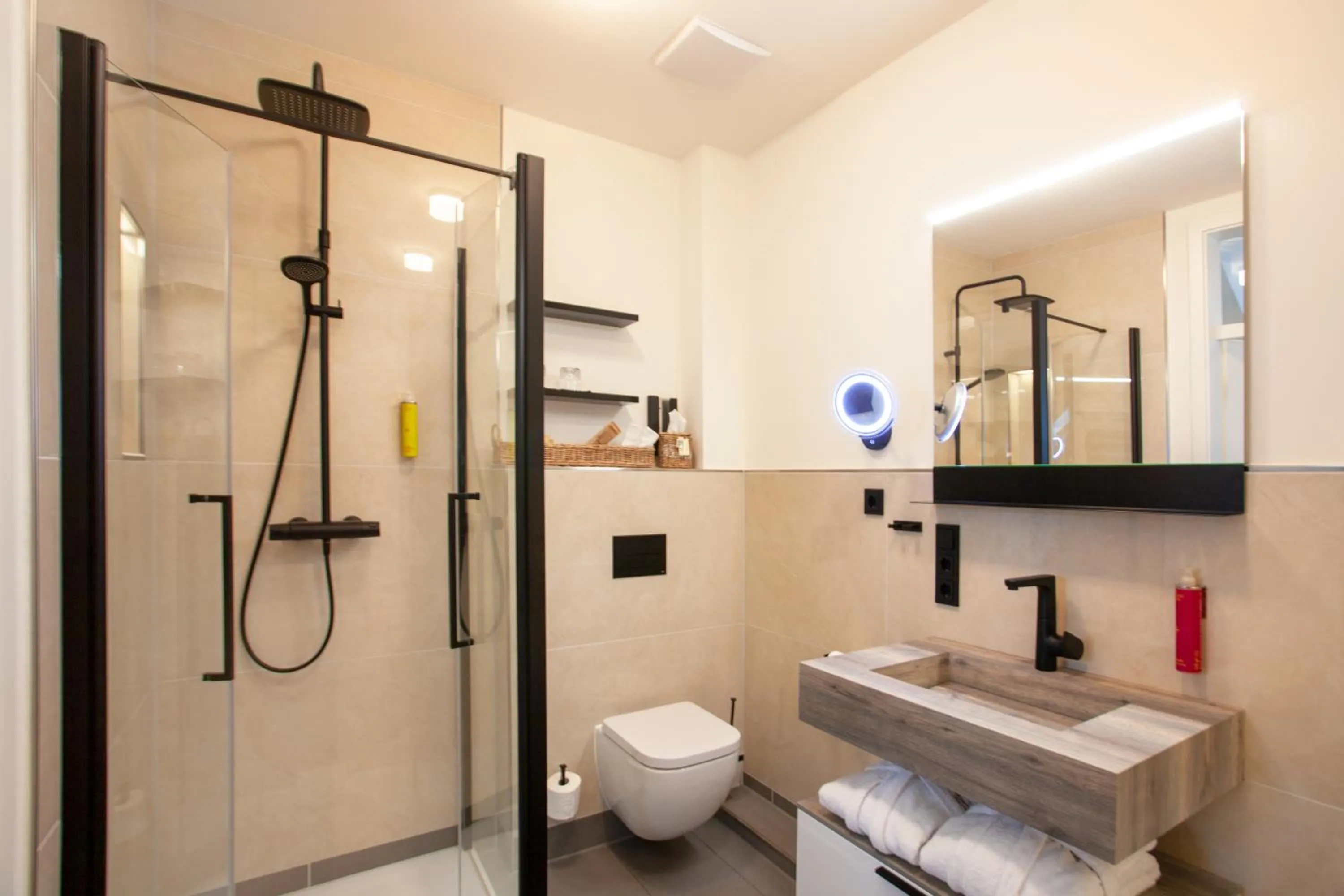 Bathroom in Hotel Achterum Greetsiel