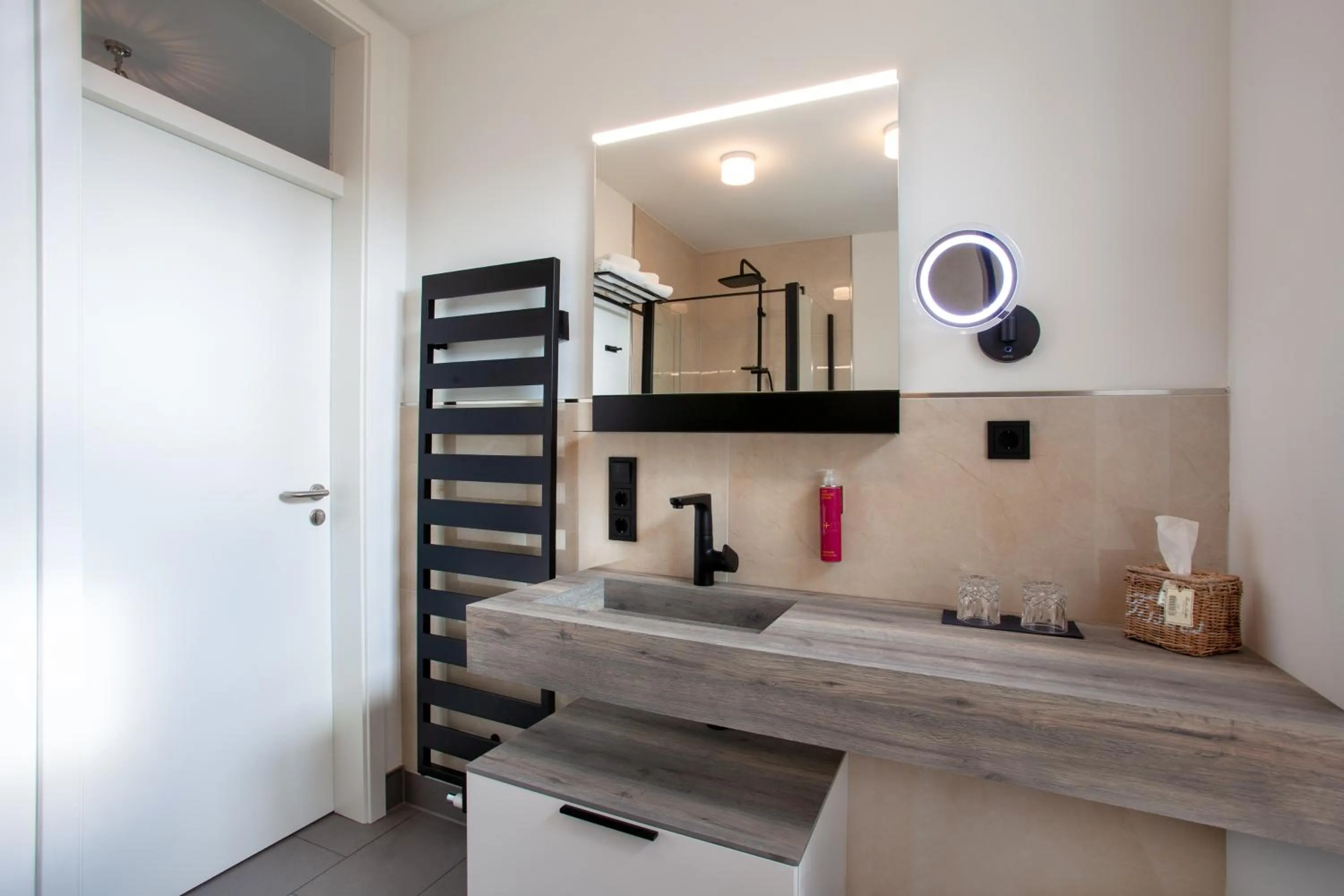 Bathroom in Hotel Achterum Greetsiel