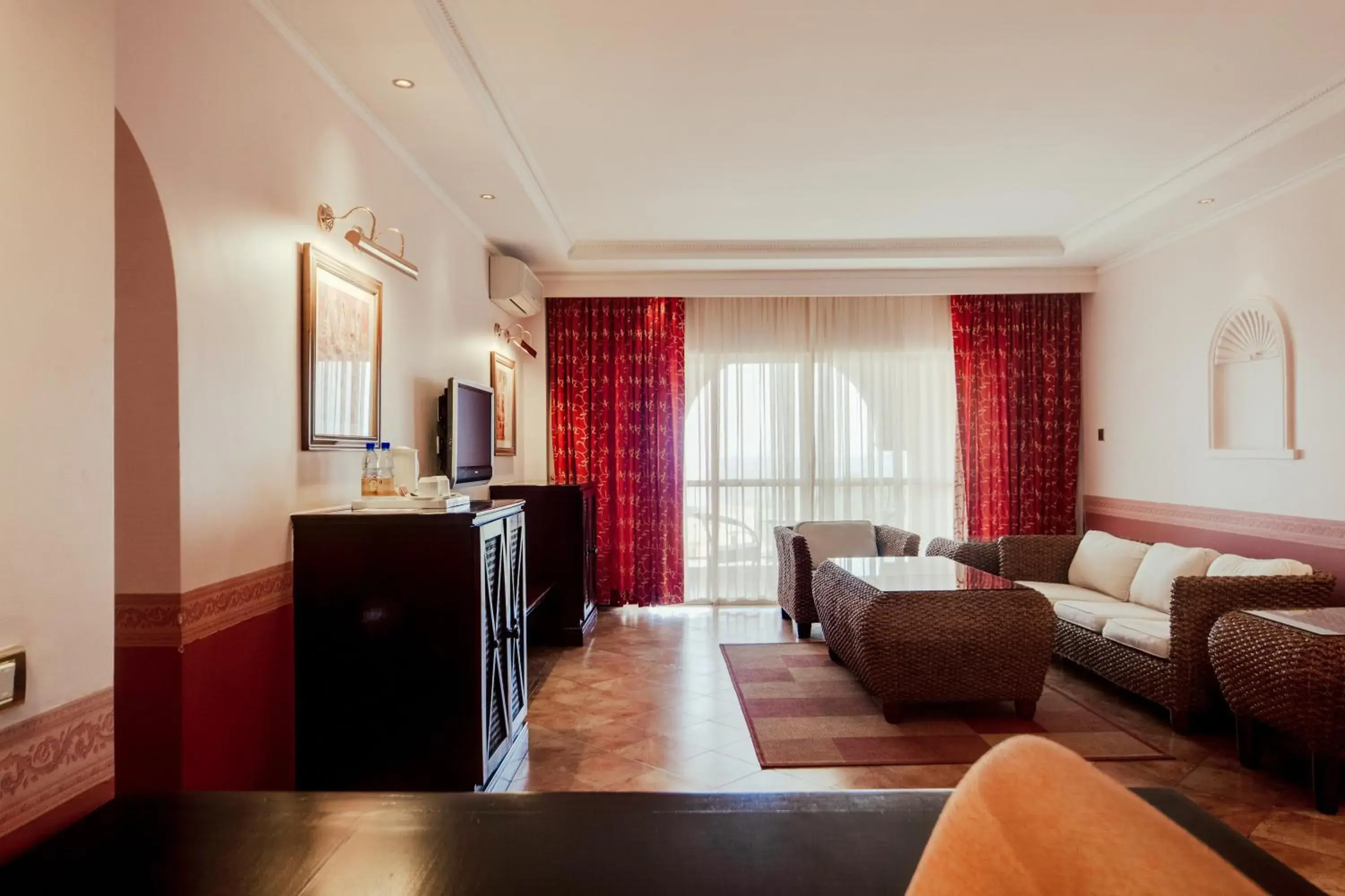 Executive Suite in Lake Victoria Serena Golf Resort & Spa Executive Suite in Lake Victoria Serena Golf Resort & Spa