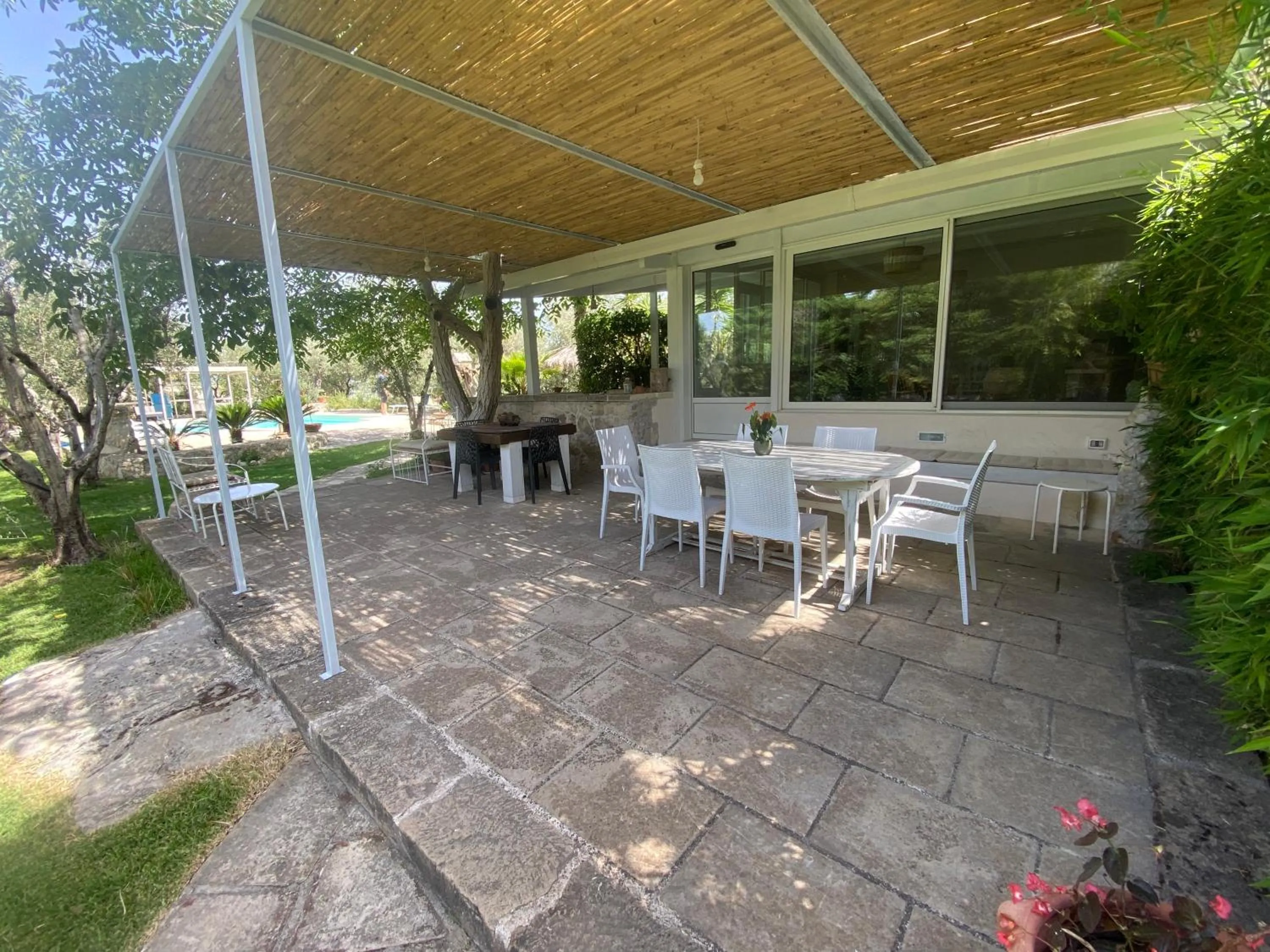 Patio in B&B Tenuta la Cornula