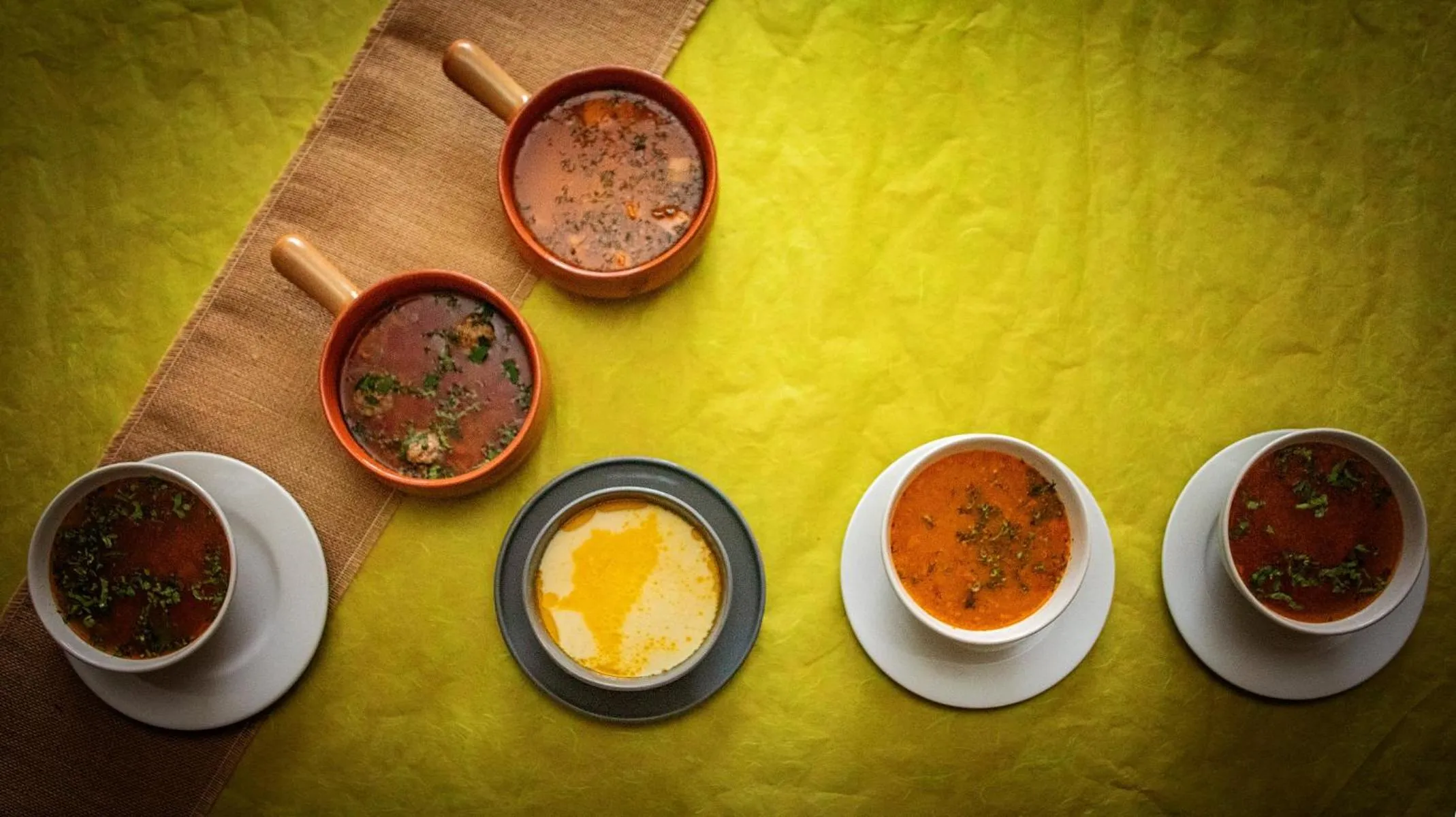 Restaurant/places to eat in Hotel Riviera