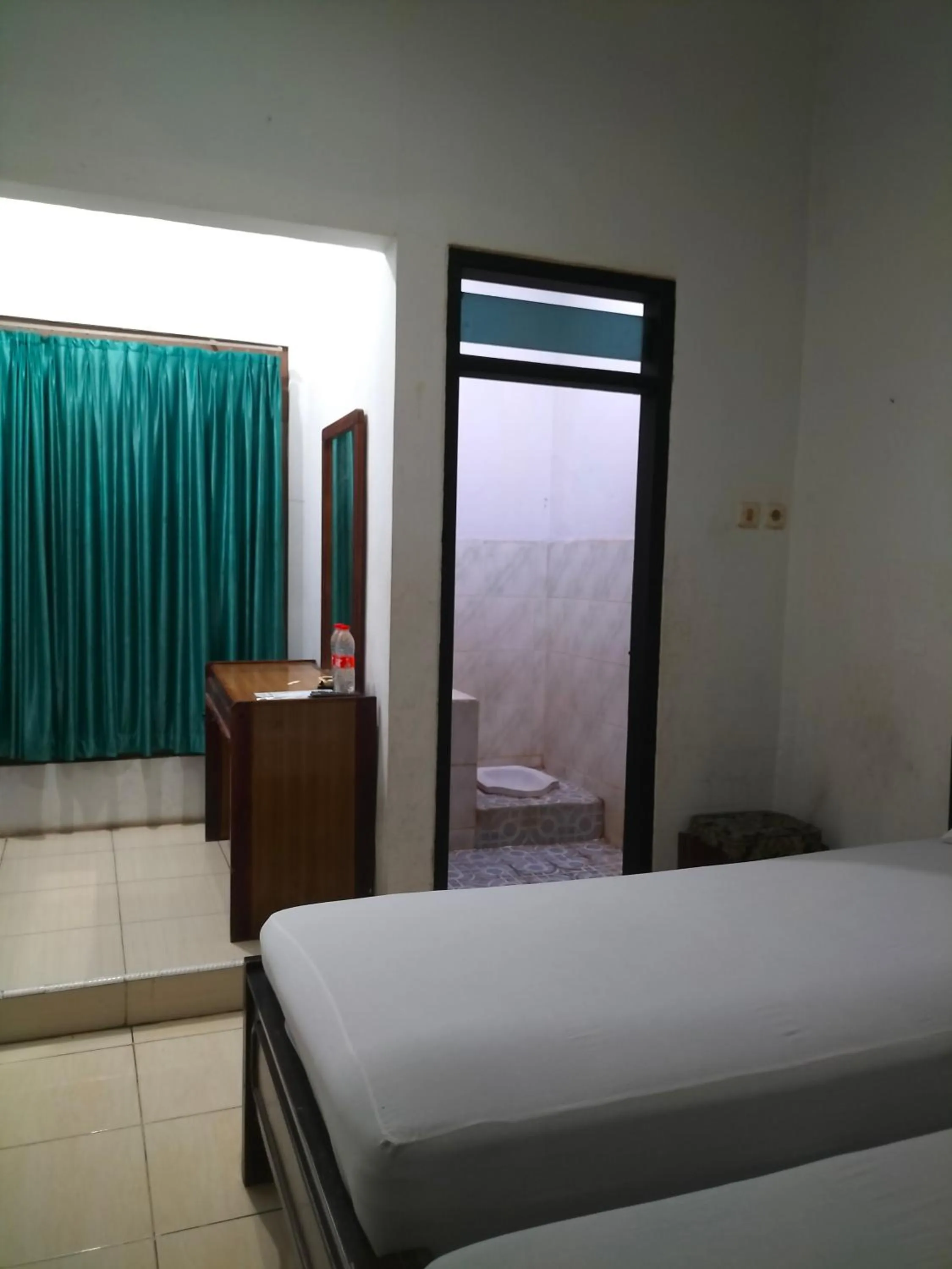 Bedroom, Bed in Hotel Kudus Permata