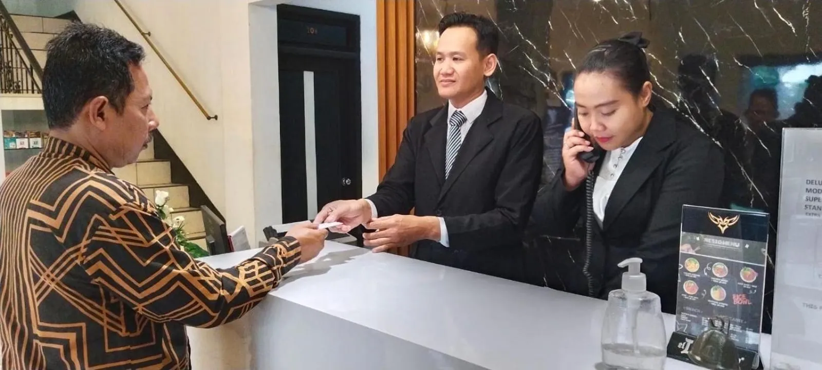 Lobby or reception in Hotel Kudus Permata