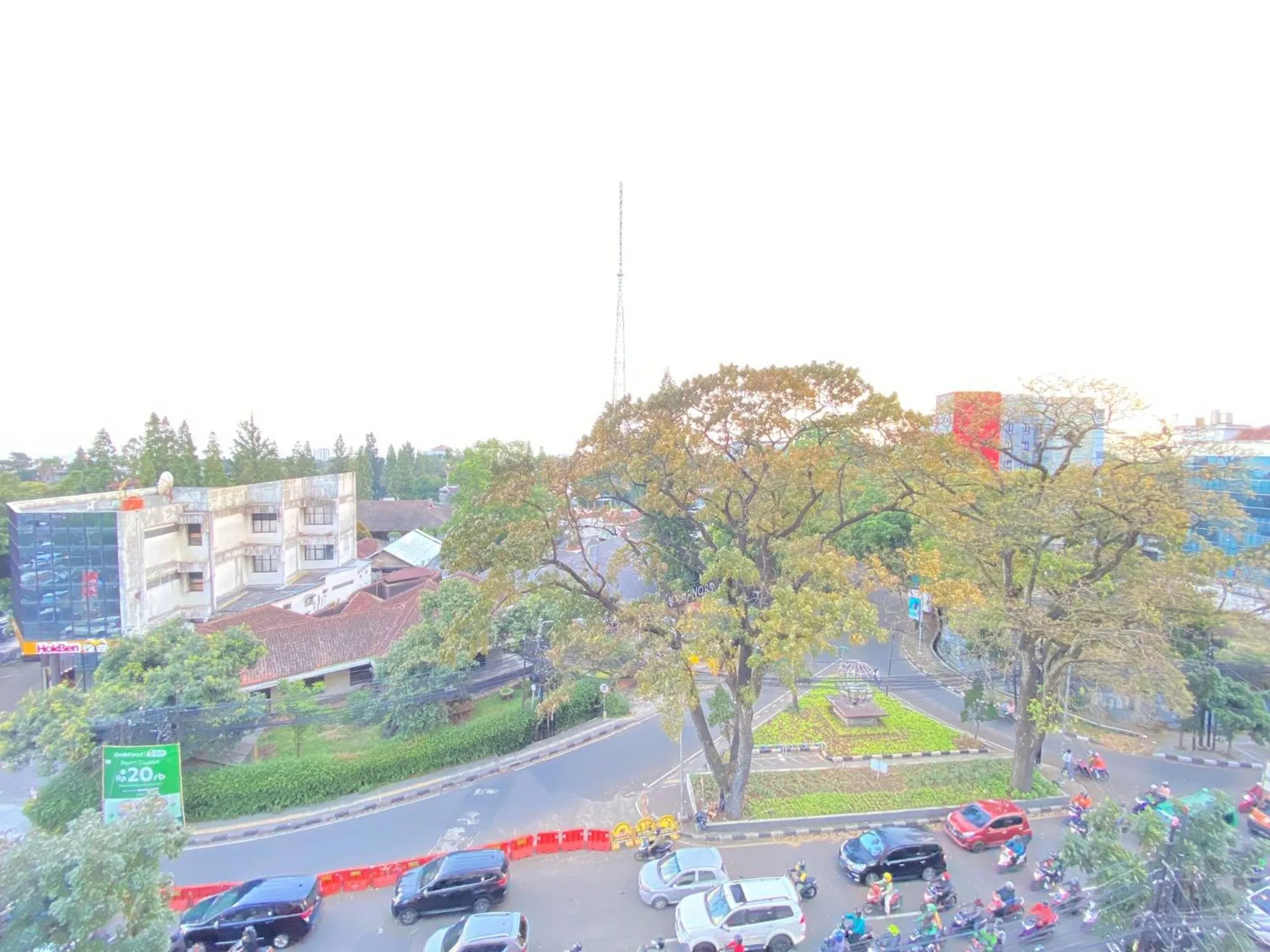 Property building in Spacious 2BR at Dago Butik Apartment By Travelio