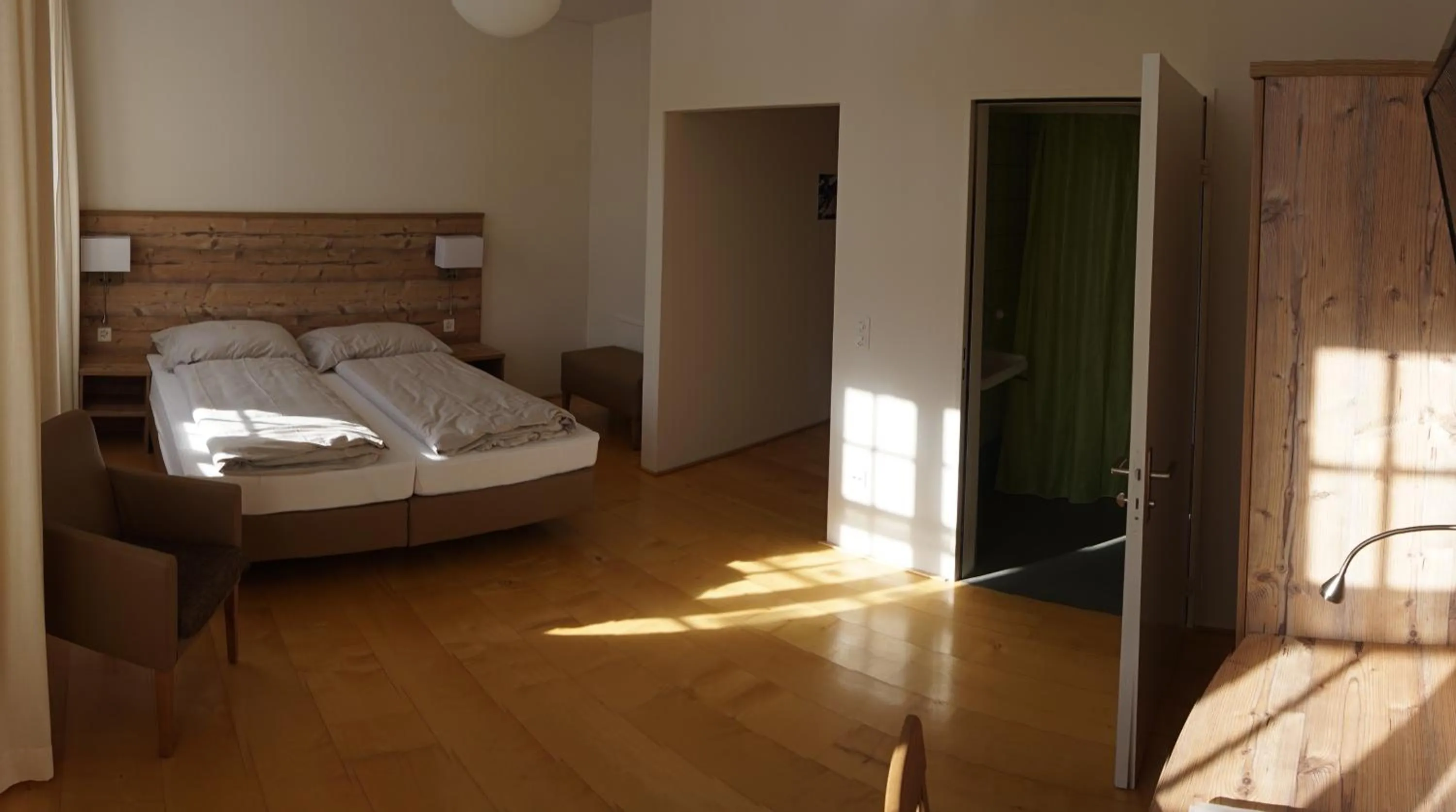 Bed in Klosterhotel Kreuz