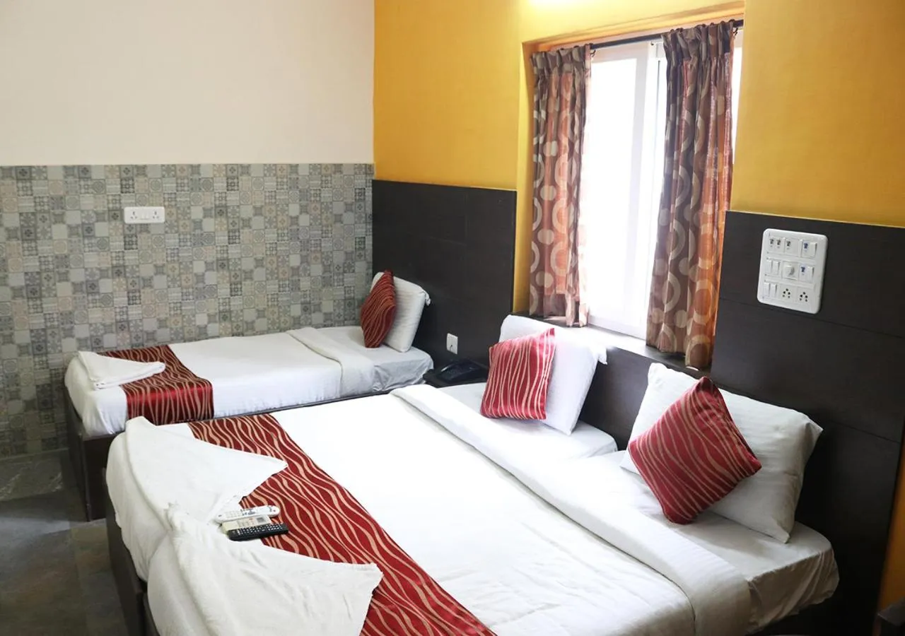 Photo of the whole room, Bed in Season 4 Residences -Thiruvanmiyur Near Tidel park Apollo Proton cancer center and IIT Madras Research Park