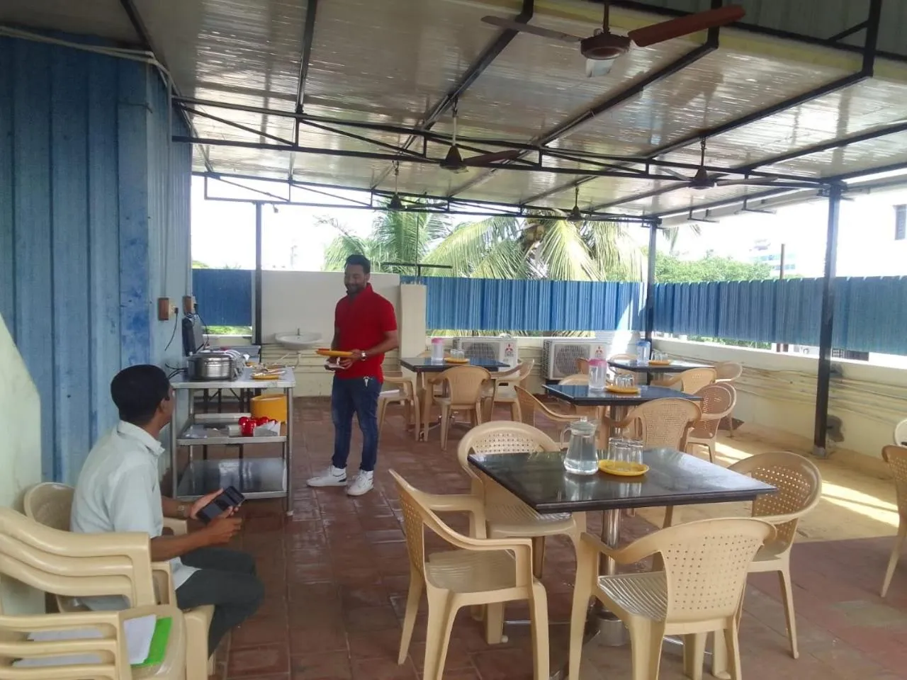 Restaurant/places to eat in Season 4 Residences -Thiruvanmiyur Near Tidel park Apollo Proton cancer center and IIT Madras Research Park