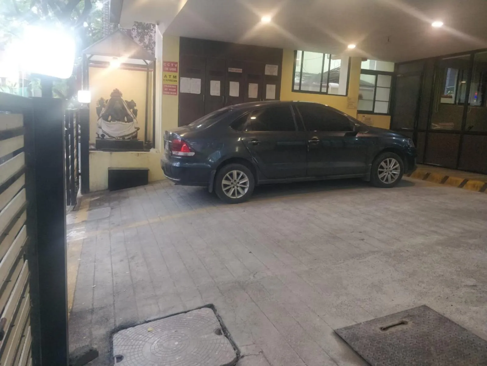 Parking in Season 4 Residences -Thiruvanmiyur Near Tidel park Apollo Proton cancer center and IIT Madras Research Park