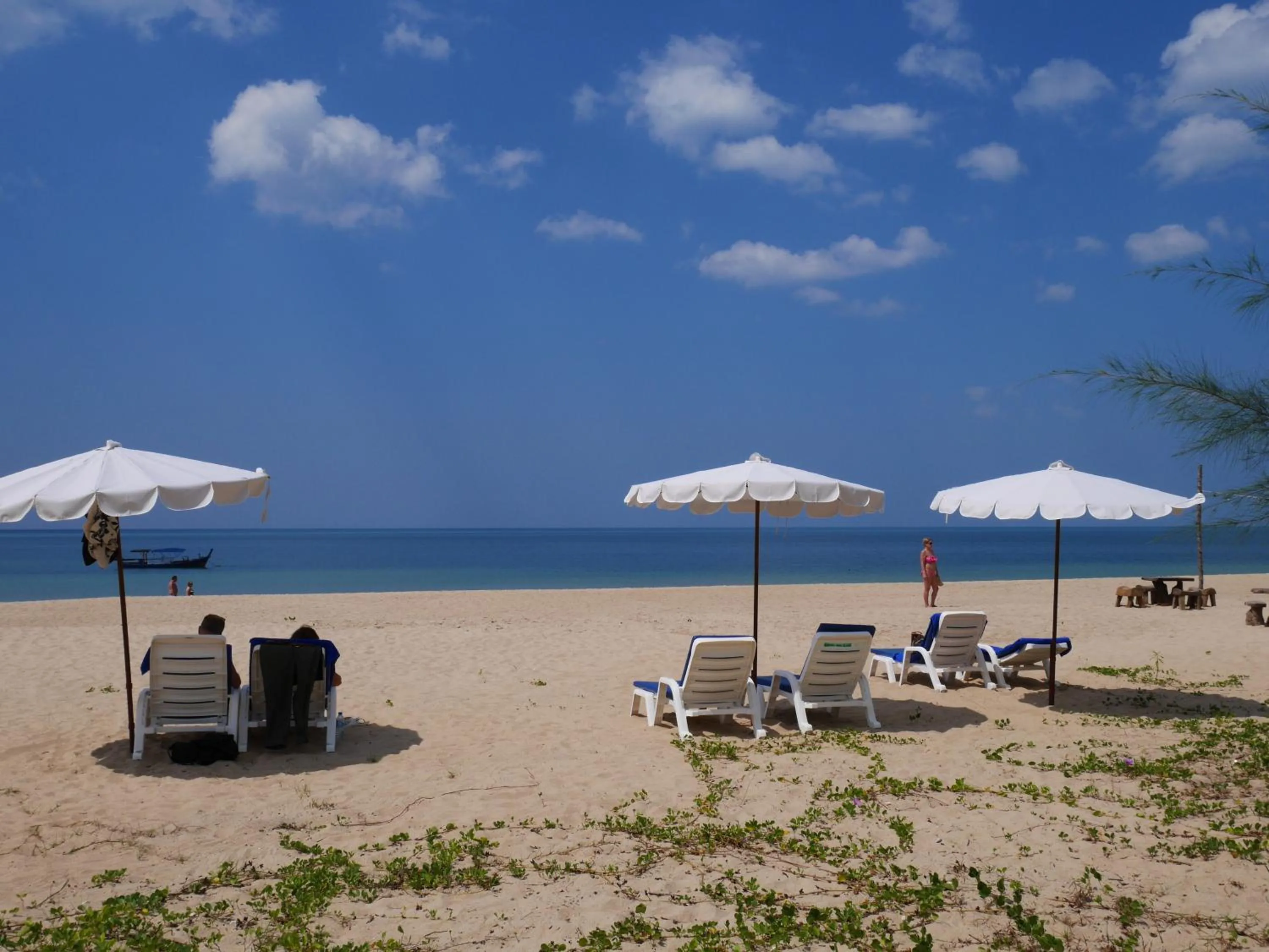 Beach in The Sunset Beach Resort - Koh Kho Khao