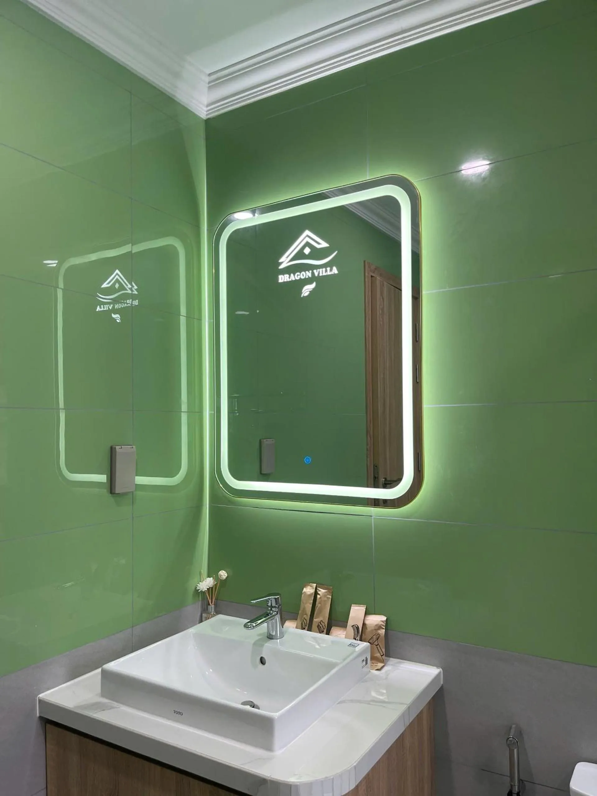 Bathroom in Elyday Apartment Hillside Phu Quoc - Sea & Firework view