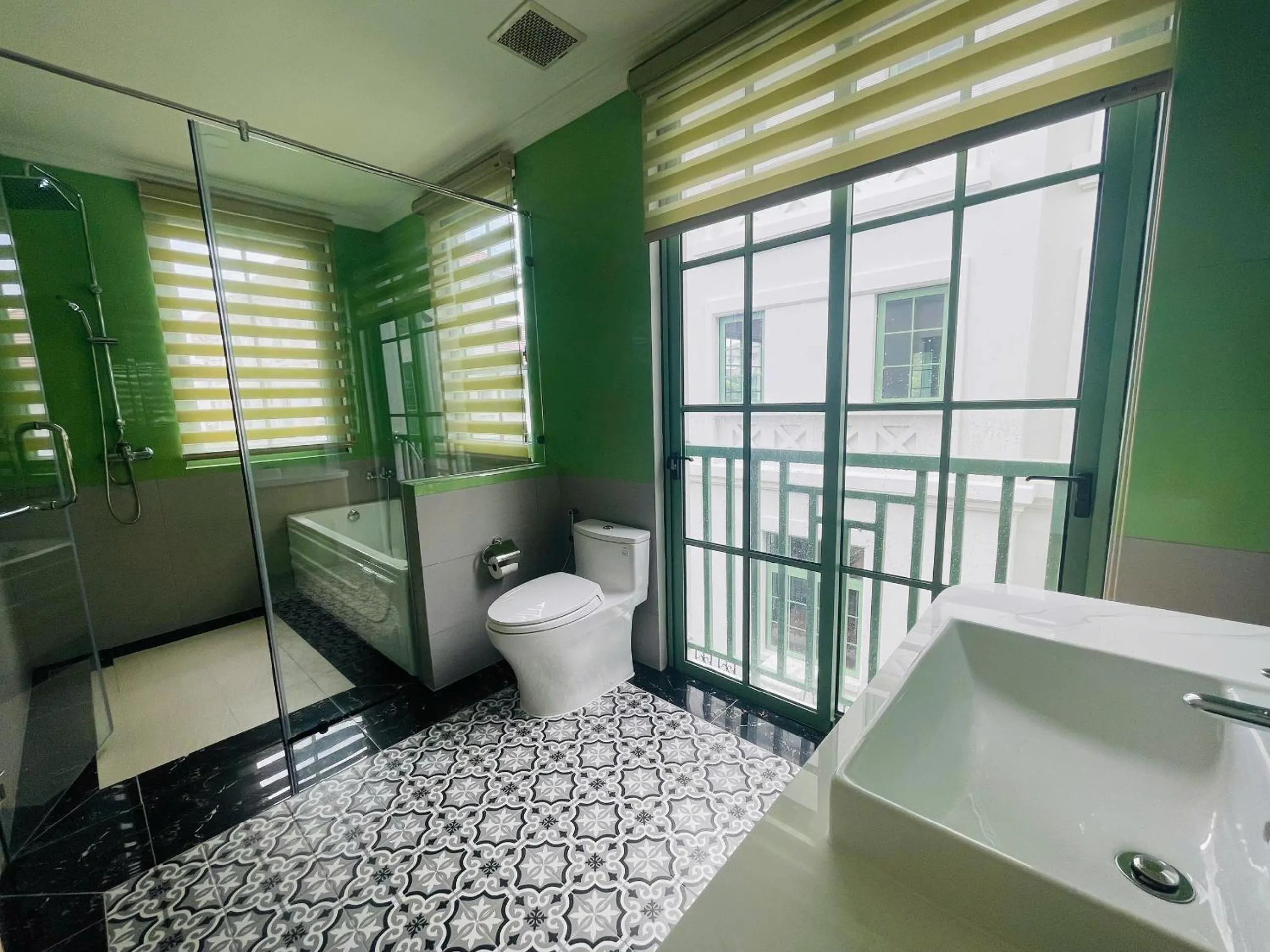 Bathroom in Elyday Apartment Hillside Phu Quoc - Sea & Firework view
