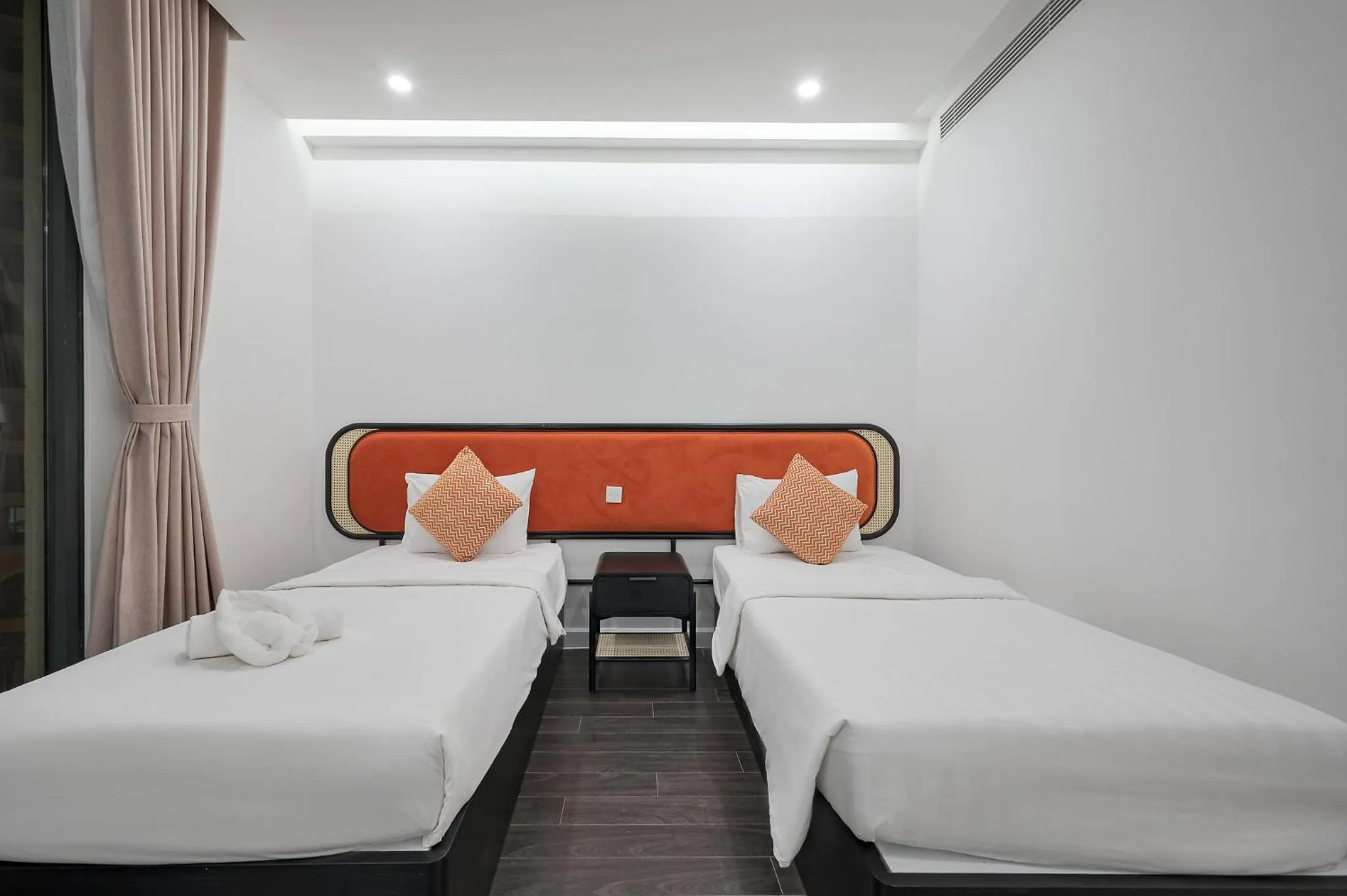 Bed in Elyday Apartment Hillside Phu Quoc - Sea & Firework view