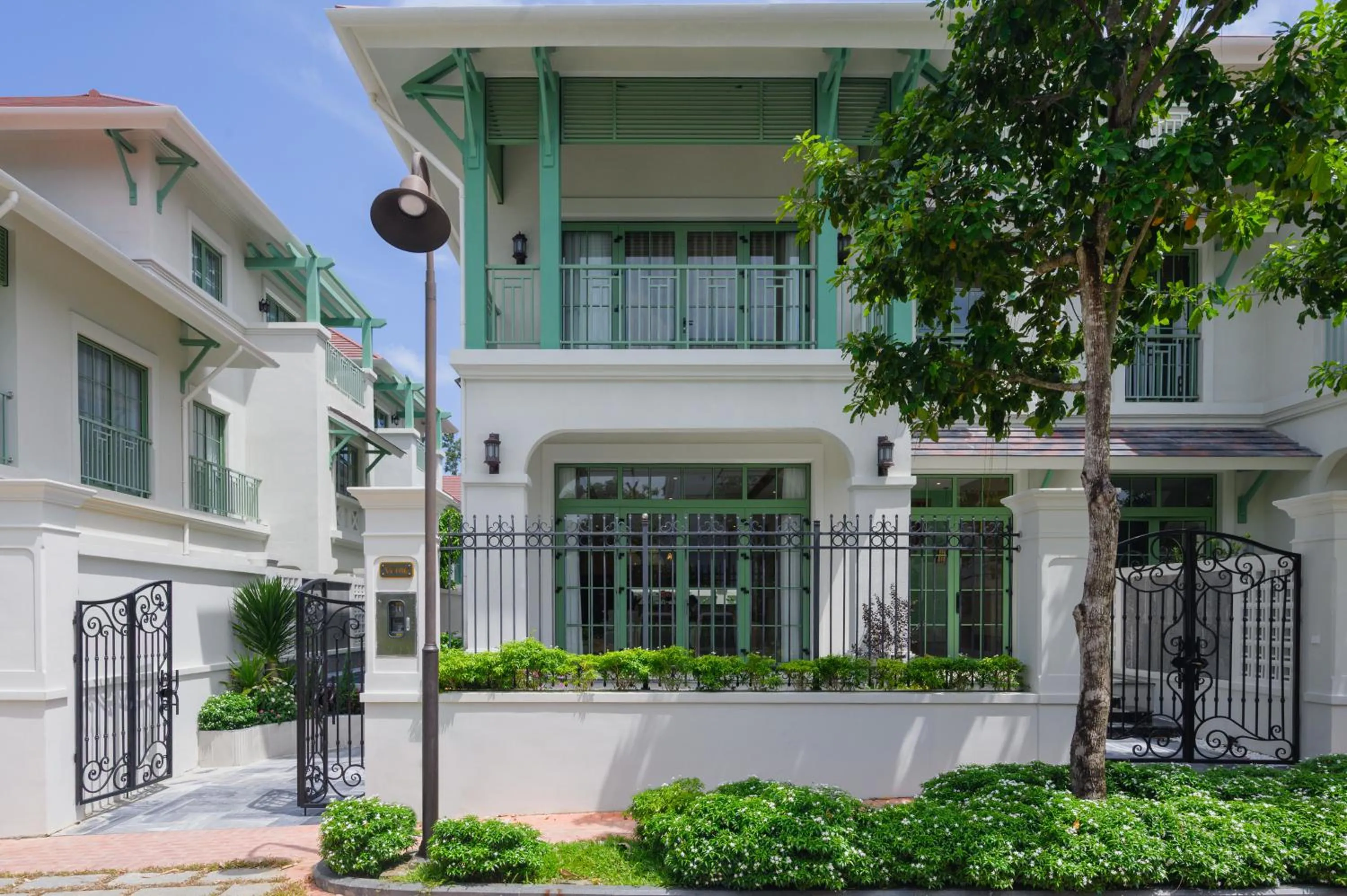 Property building in Elyday Apartment Hillside Phu Quoc - Sea & Firework view