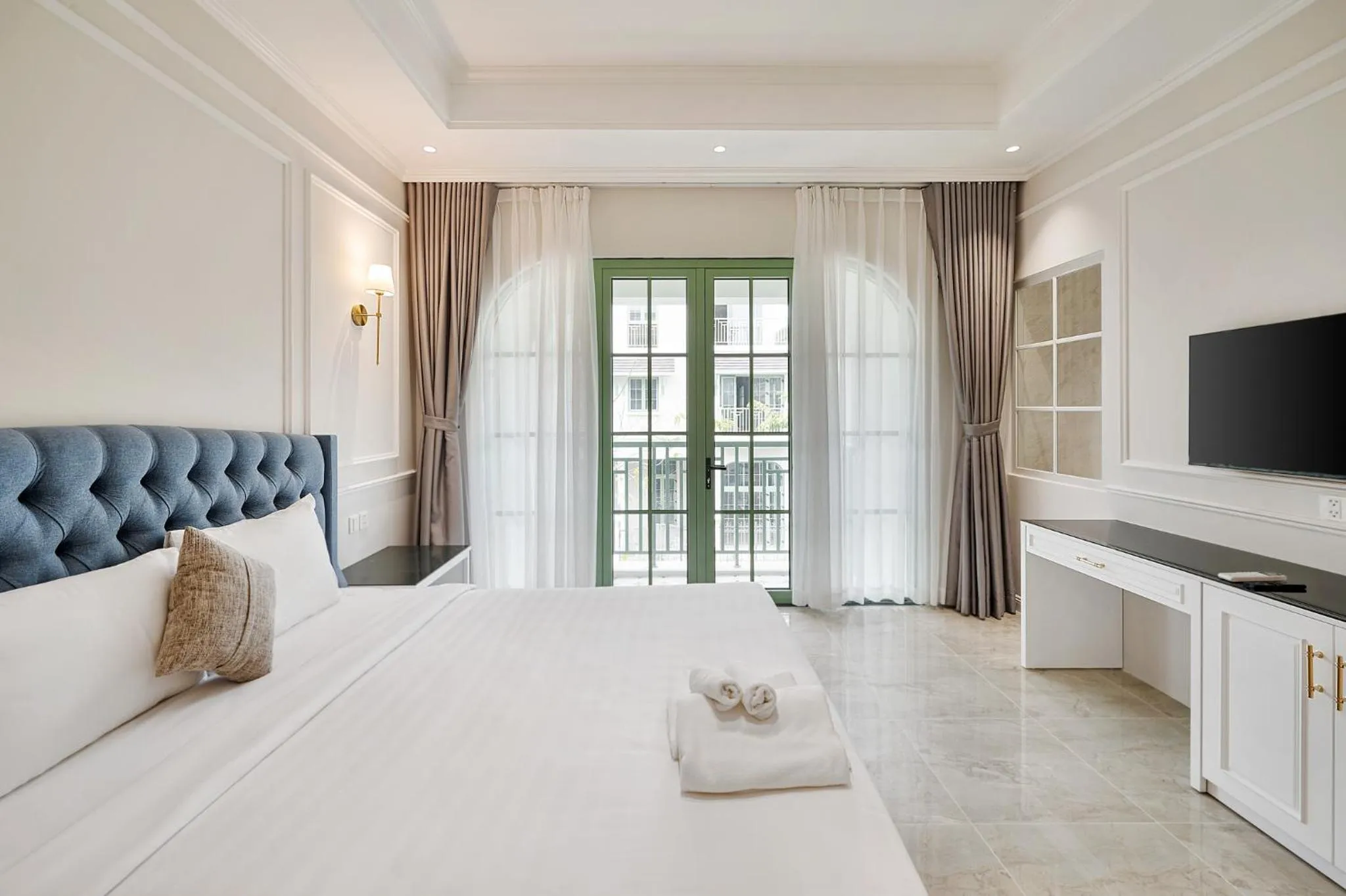 Bedroom, Bed in Elyday Apartment Hillside Phu Quoc - Sea & Firework view