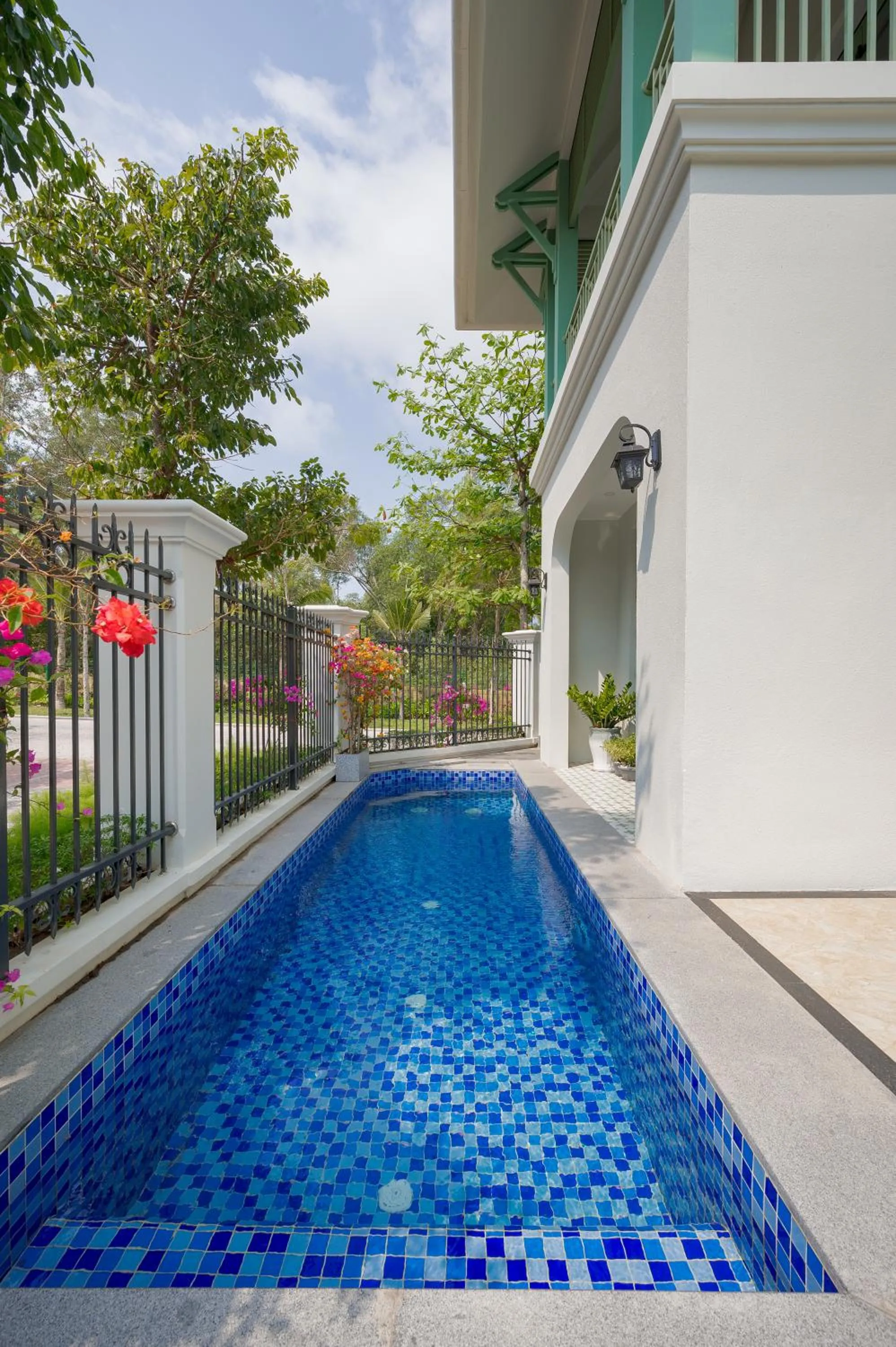 Pool view in Elyday Apartment Hillside Phu Quoc - Sea & Firework view