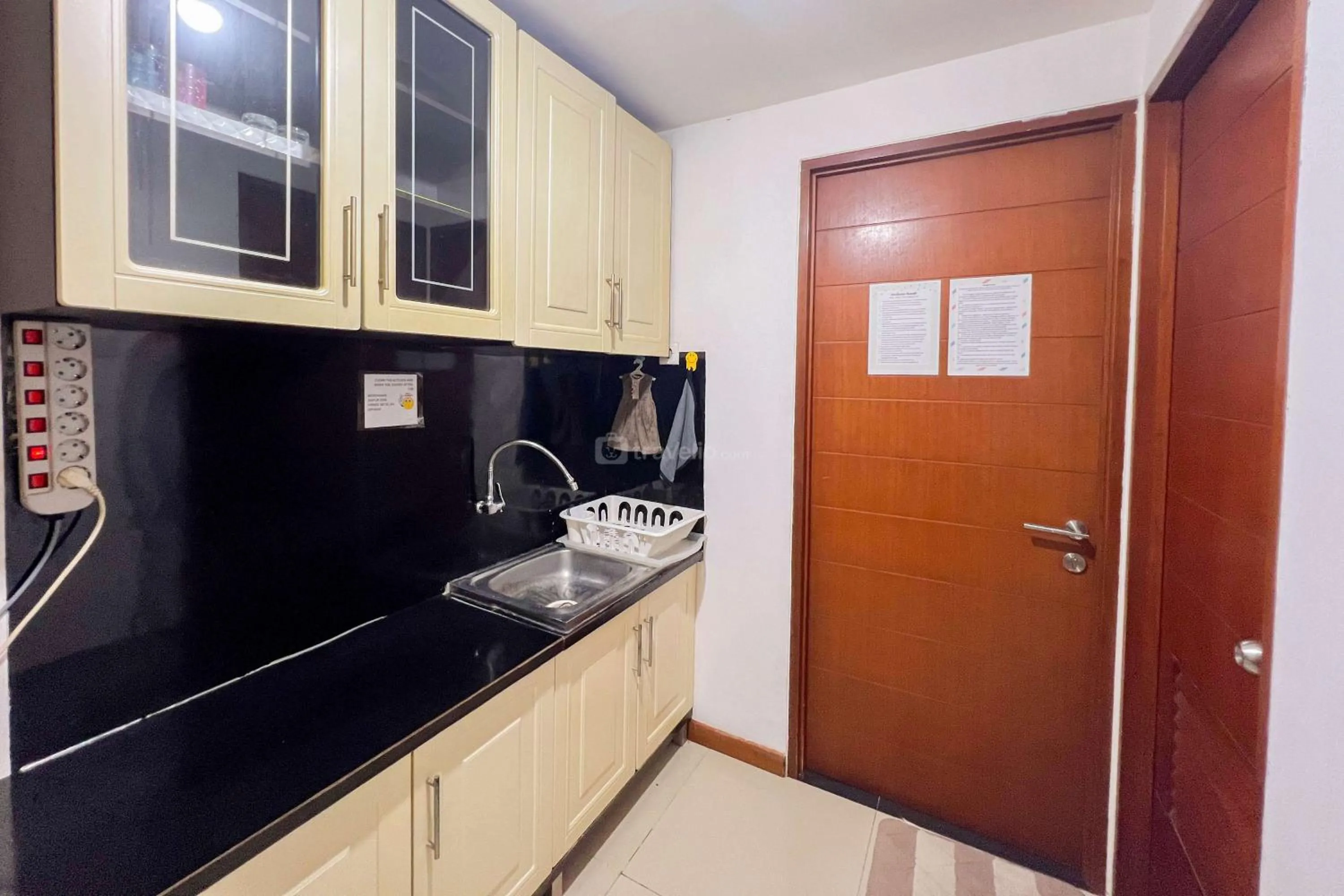 Kitchen or kitchenette in Cozy 1BR at Marbella Suites Dago Pakar Bandung Apartment By Travelio