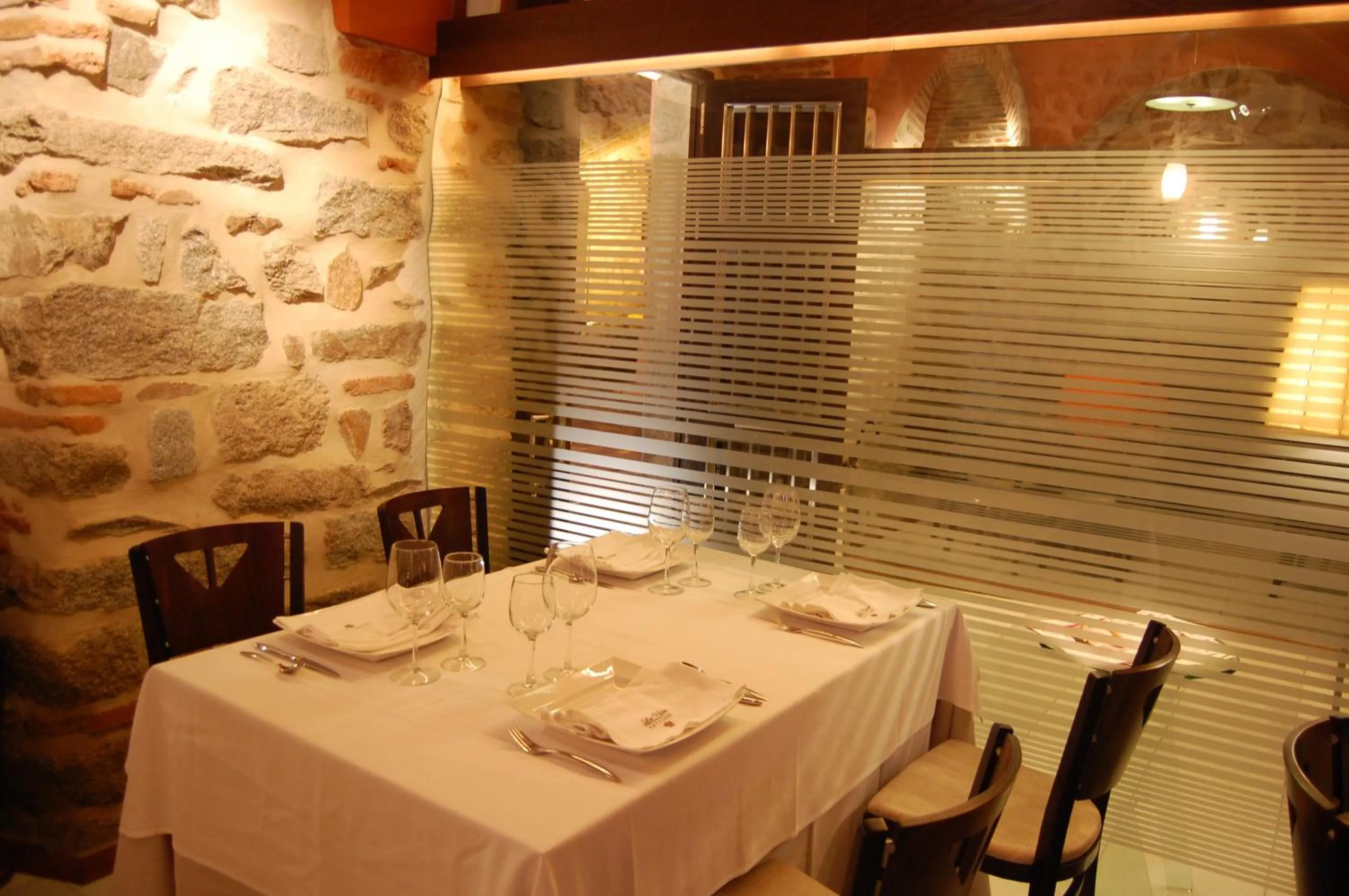 Restaurant/places to eat in Hotel Los Usías