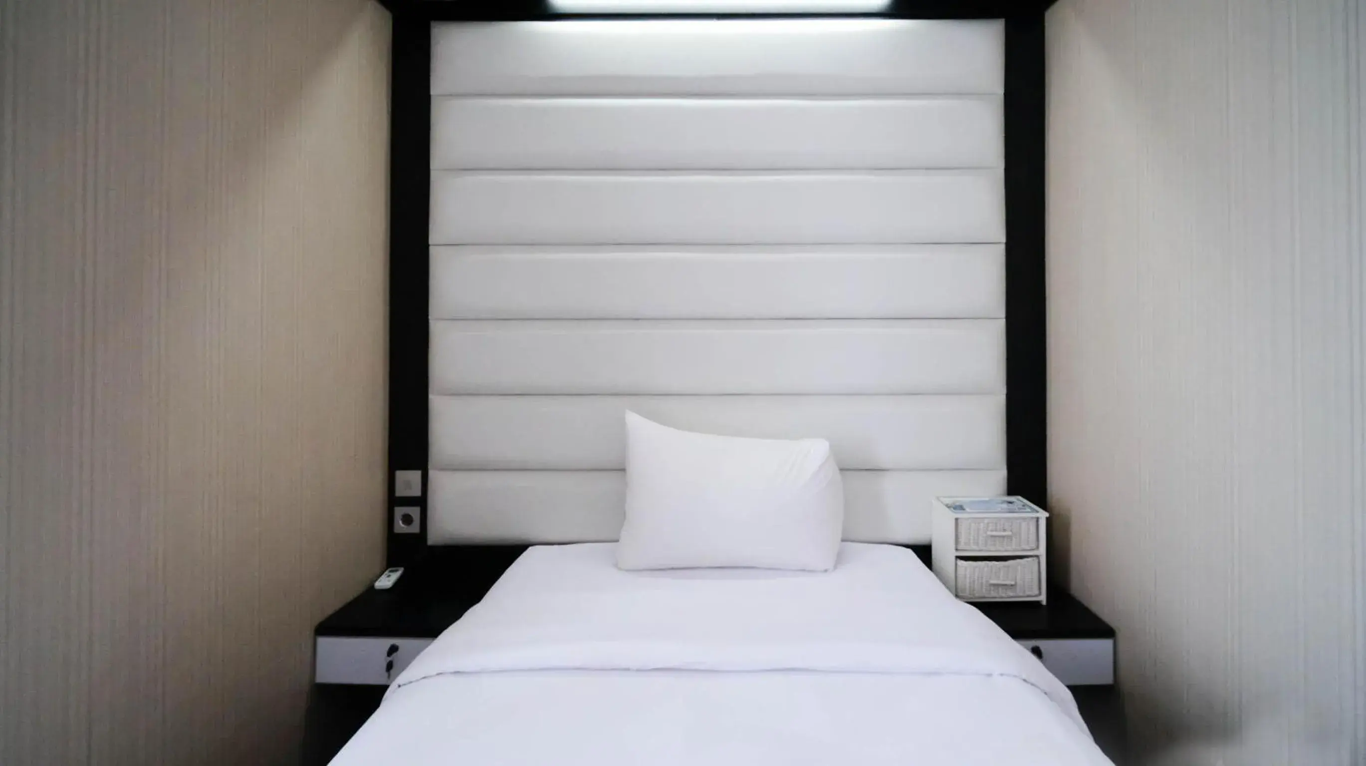 Two-Bedroom Apartment in Strategic and Comfy 2BR Apartment at Trillium Residence By Travelio Two-Bedroom Apartment in Strategic and Comfy 2BR Apartment at Trillium Residence By Travelio