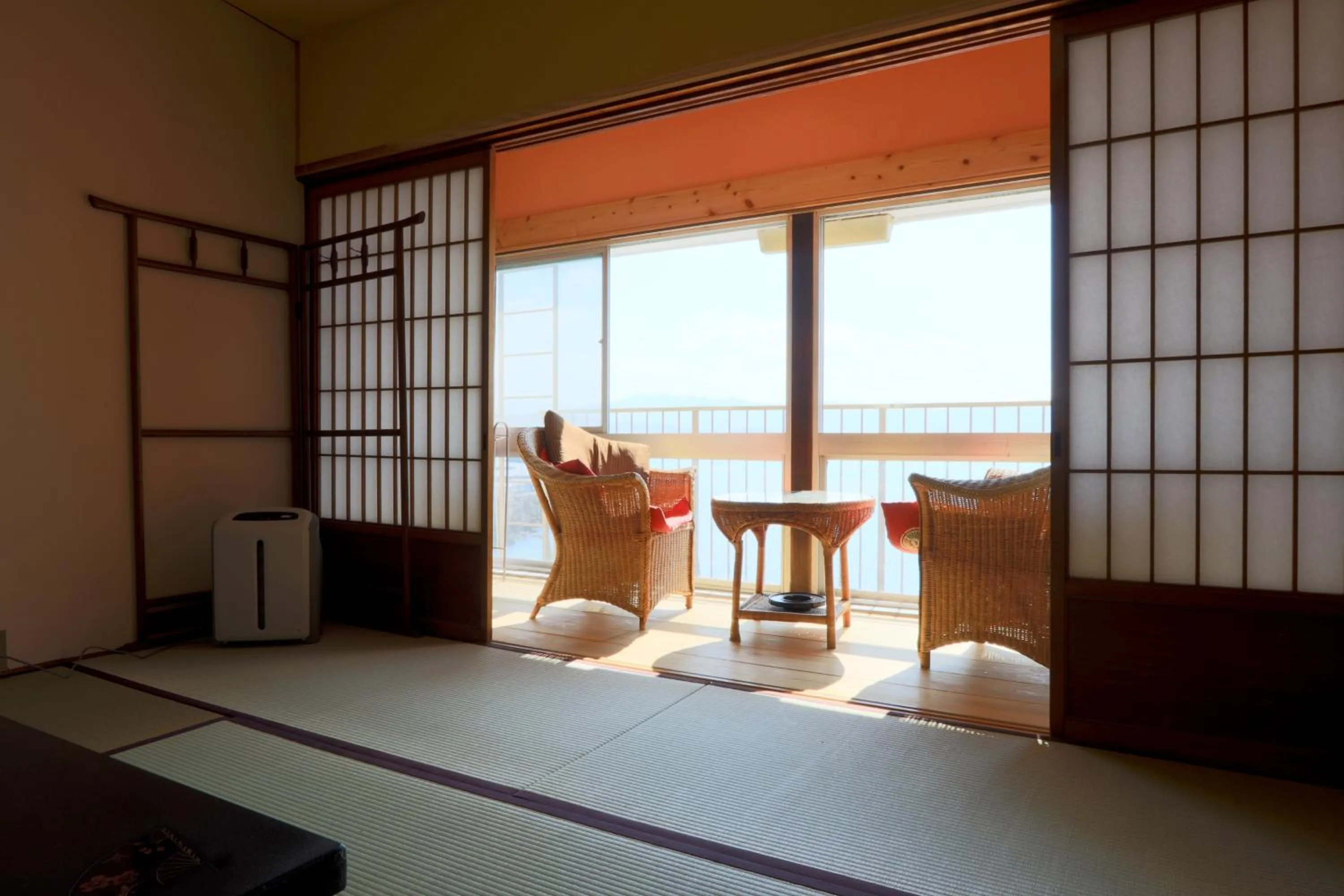 Photo of the whole room in Kimuraya