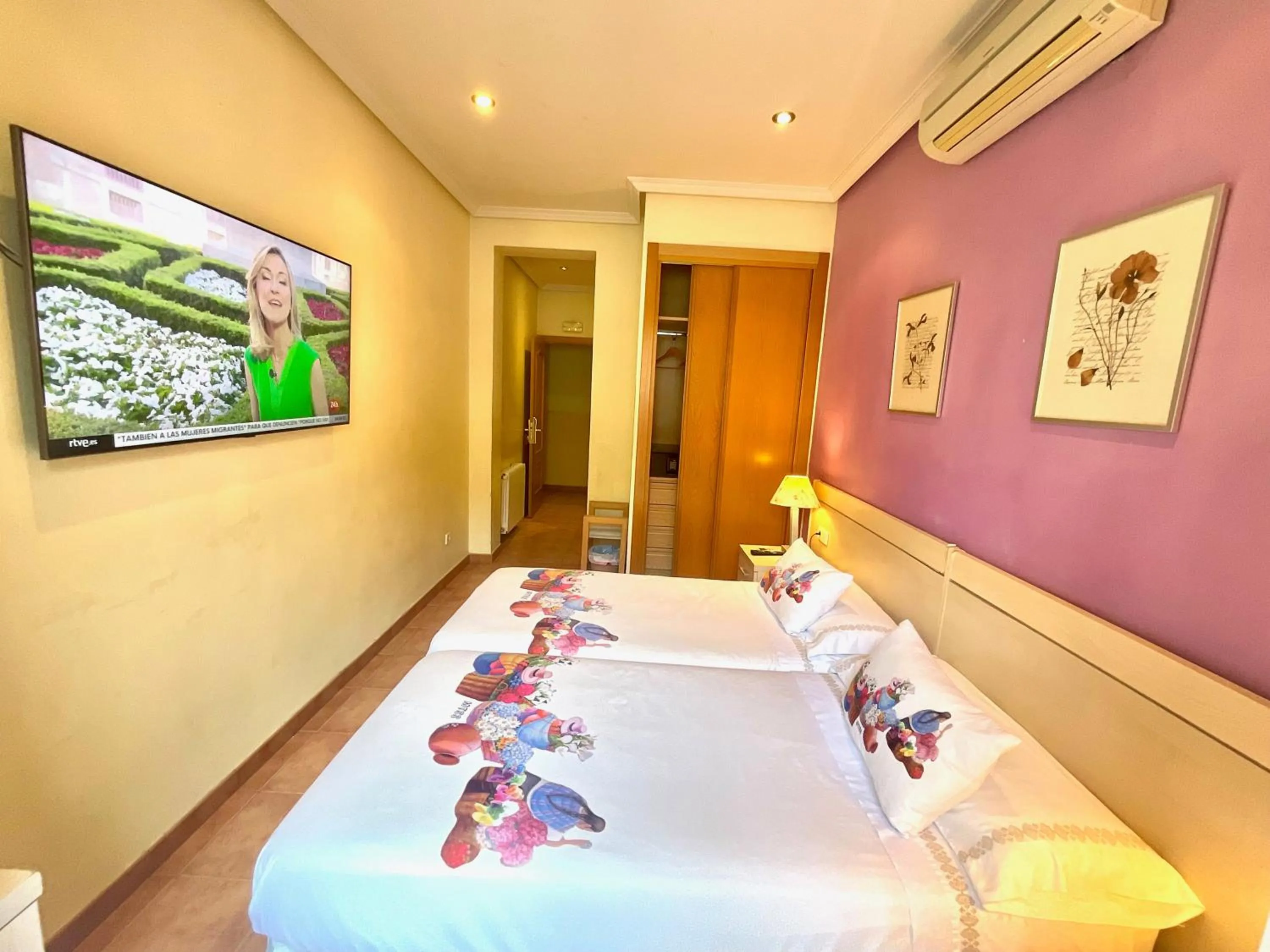 Other, Bed in Luz Madrid Rooms