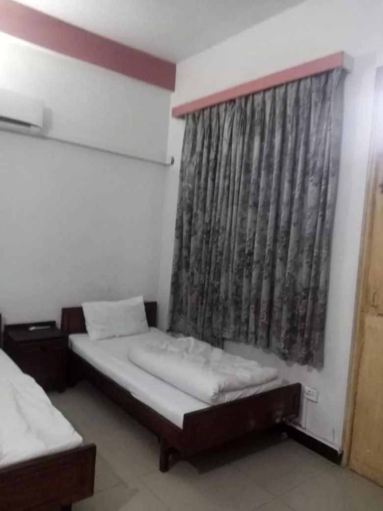 Bed in Hotel AL-Habib Islamabad