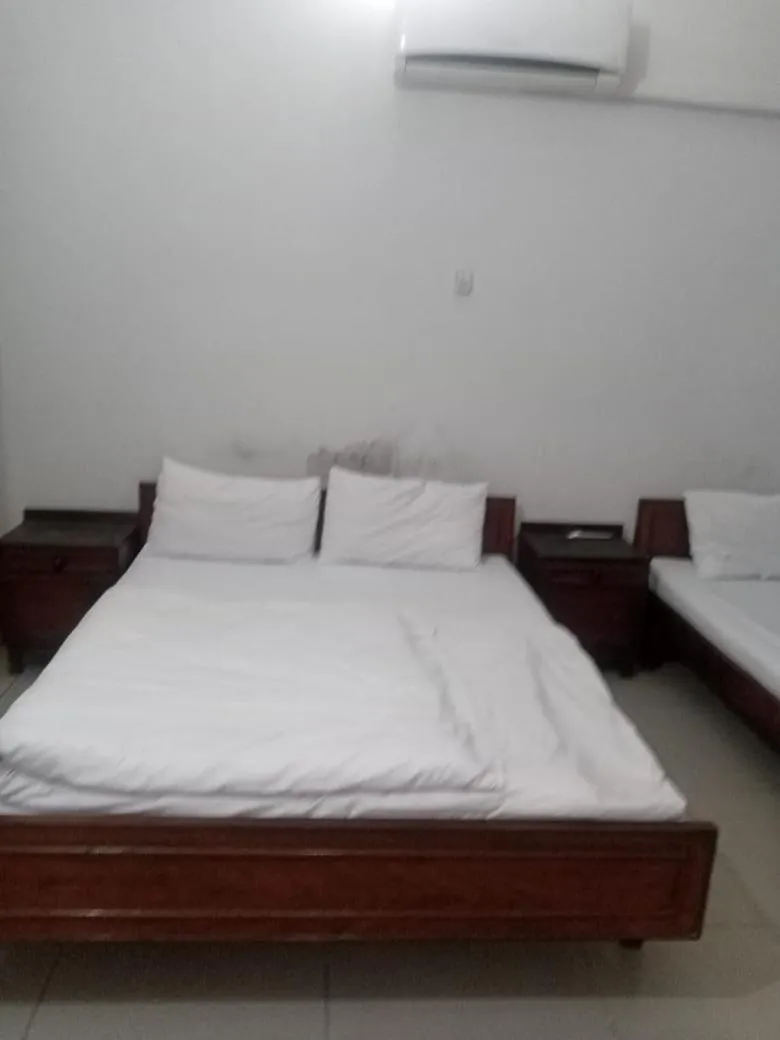 Bed in Hotel AL-Habib Islamabad