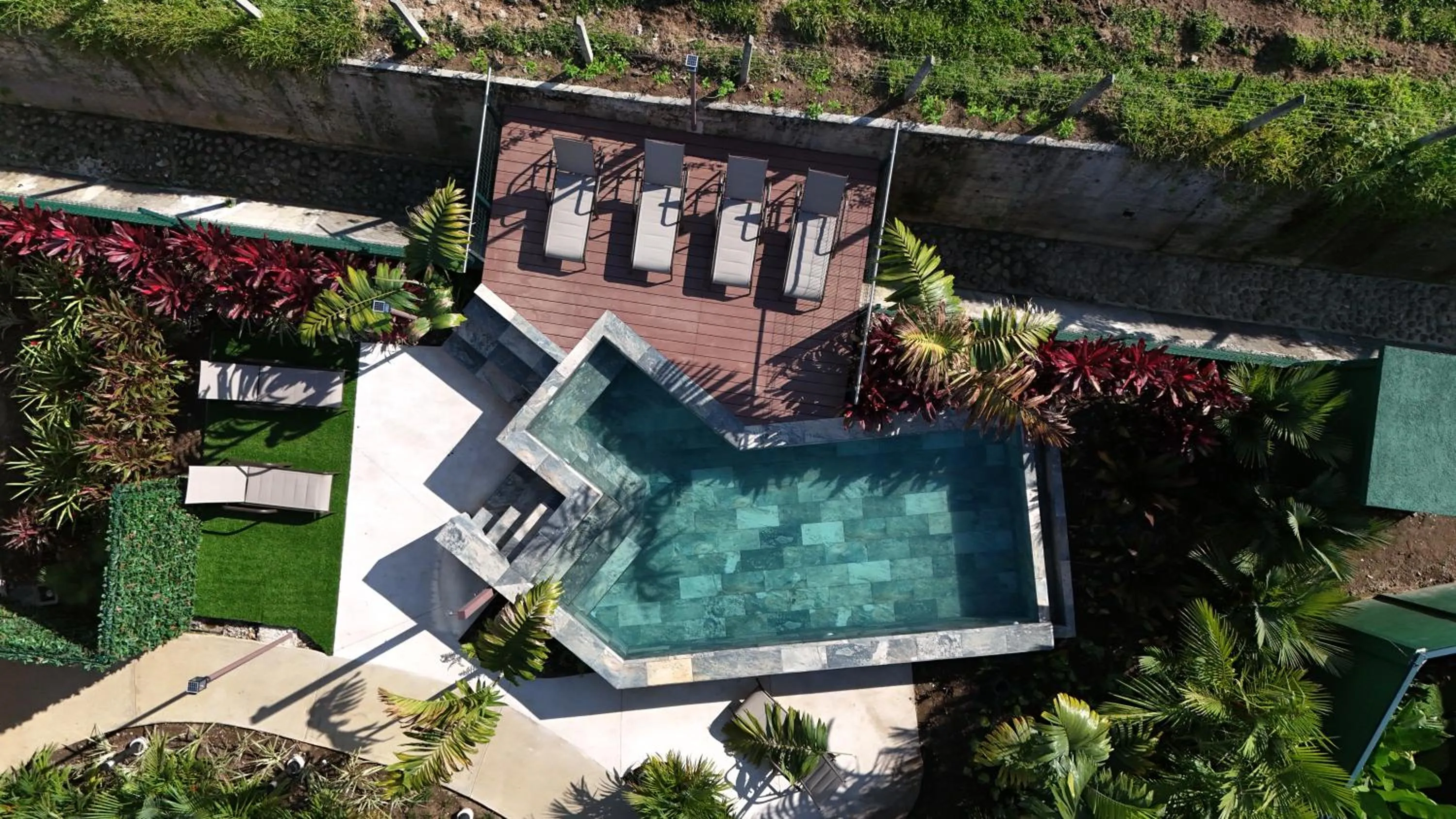 Swimming pool in Fortuna Retreat