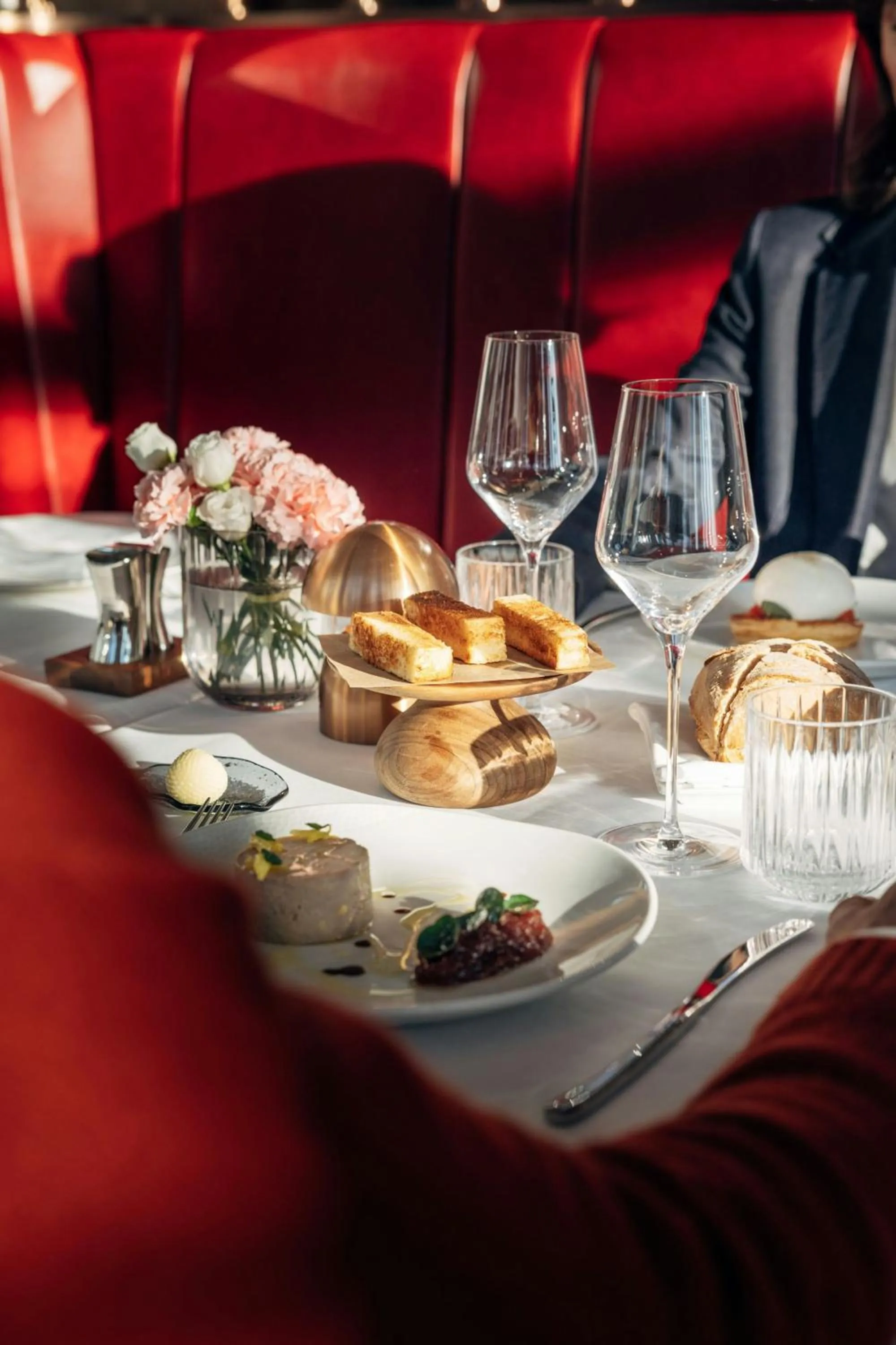 Restaurant/places to eat in The St. Regis Belgrade