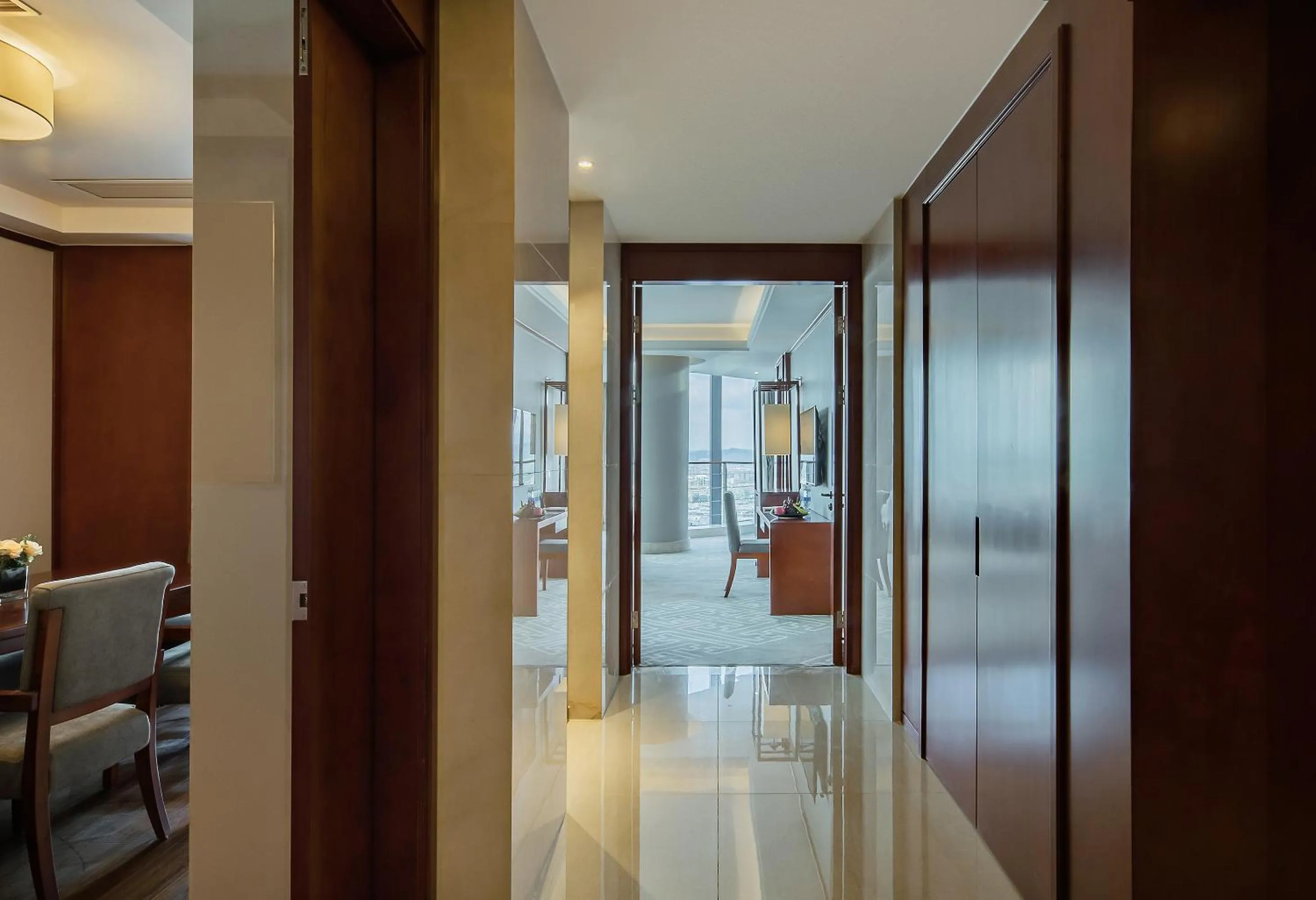 Photo of the whole room in Courtyard by Marriott Anji-Beside Zhebei Mall and Jiuzhou Mall,Live in downtown