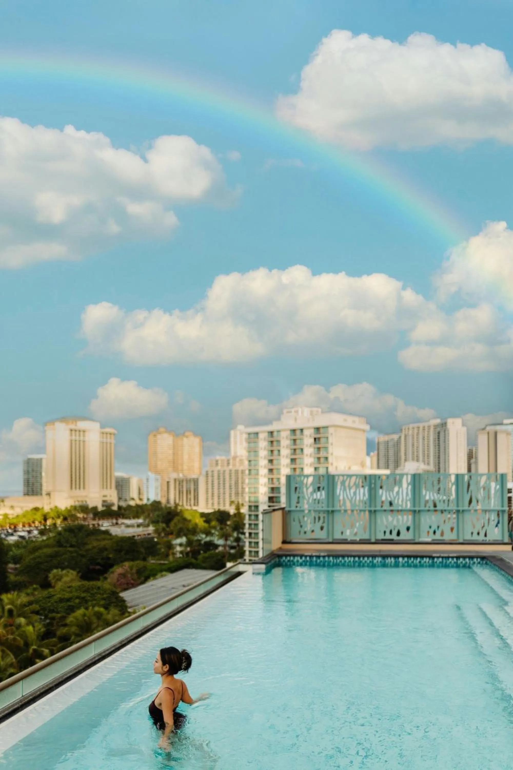 Swimming pool in Marriott Vacation Club, Waikiki