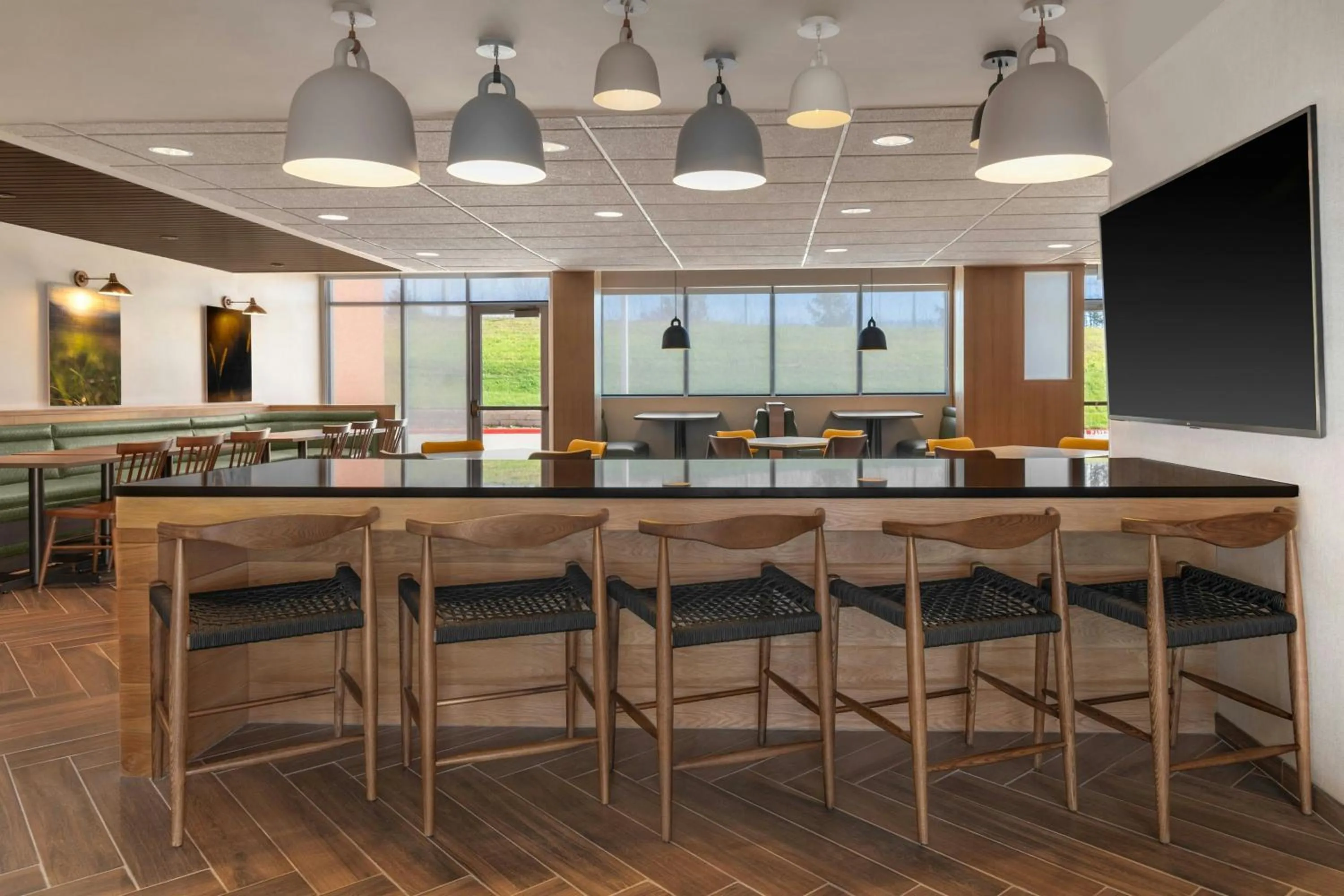 Breakfast in Fairfield by Marriott Inn & Suites Kansas City at The Legends