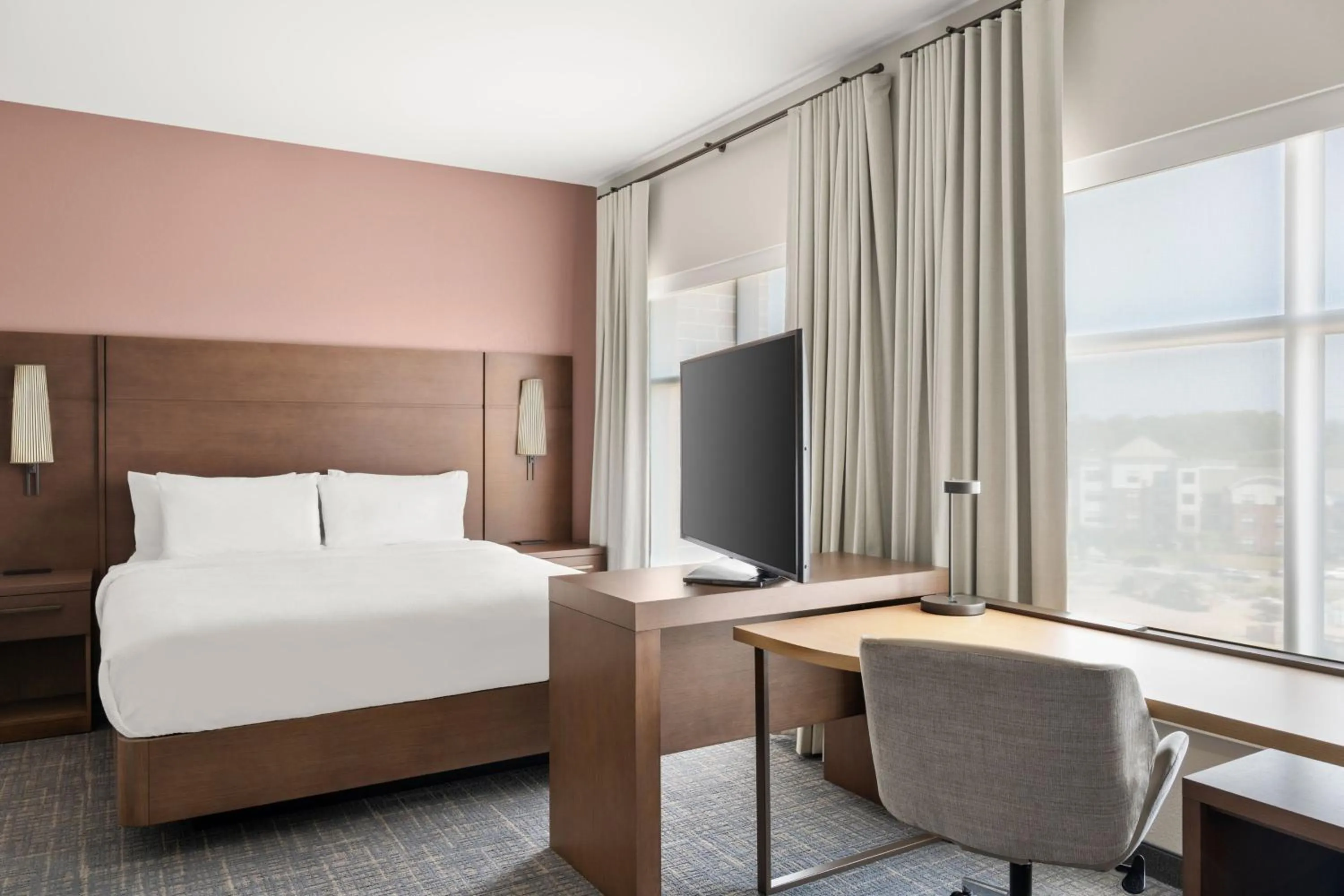 Photo of the whole room, Bed in Residence Inn by Marriott Milwaukee Brookfield at Poplar Creek