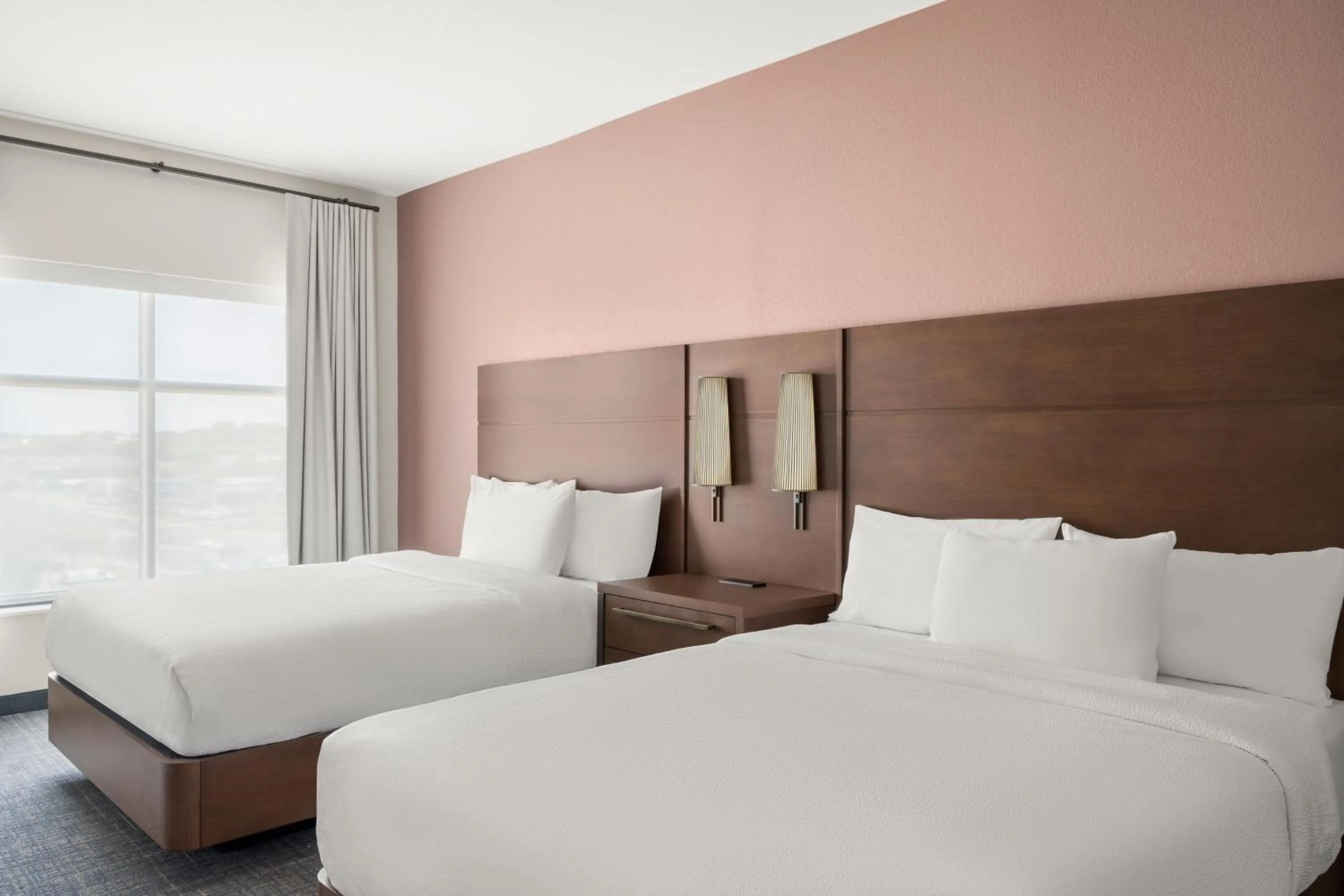 Photo of the whole room, Bed in Residence Inn by Marriott Milwaukee Brookfield at Poplar Creek