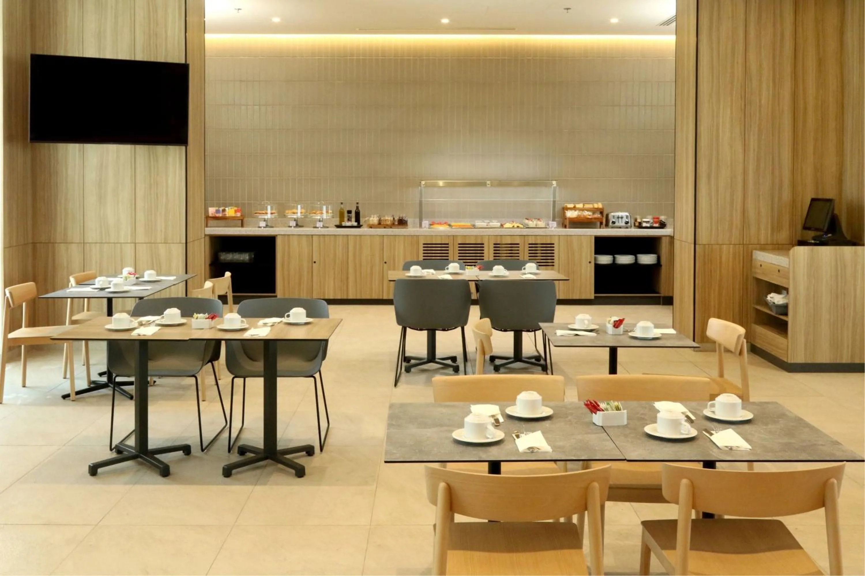 Breakfast in City Express Plus by Marriott Monterrey Centro