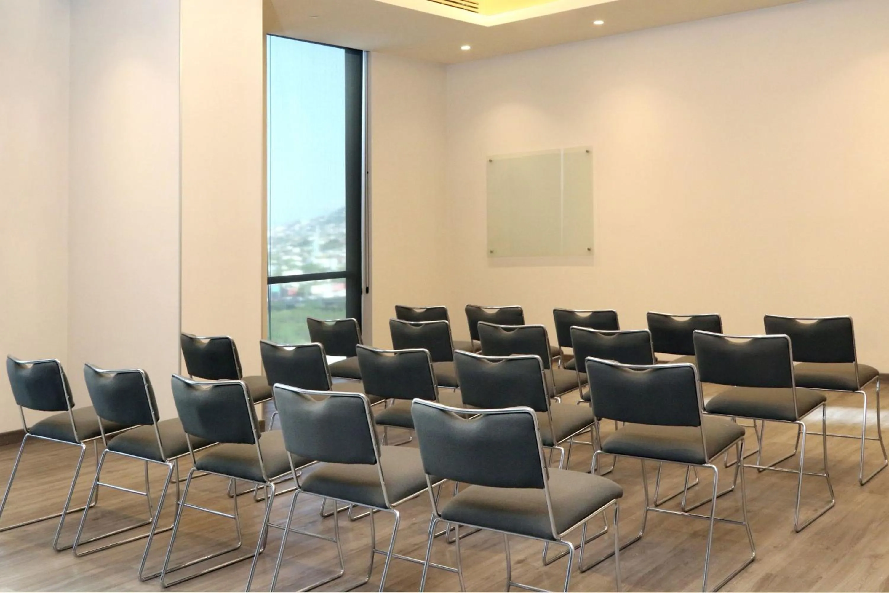 Meeting/conference room in City Express Plus by Marriott Monterrey Centro