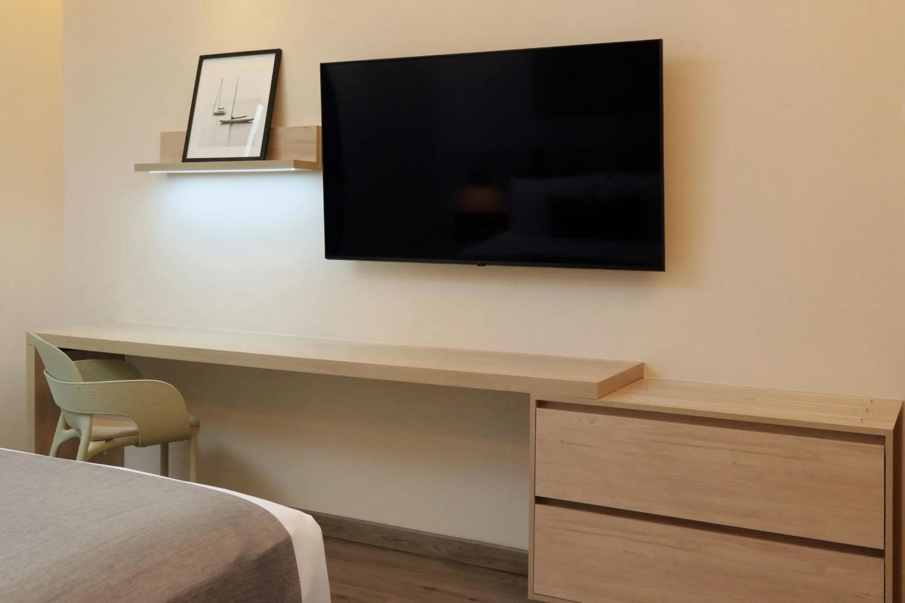 Photo of the whole room, Bed in City Express Plus by Marriott Monterrey Centro