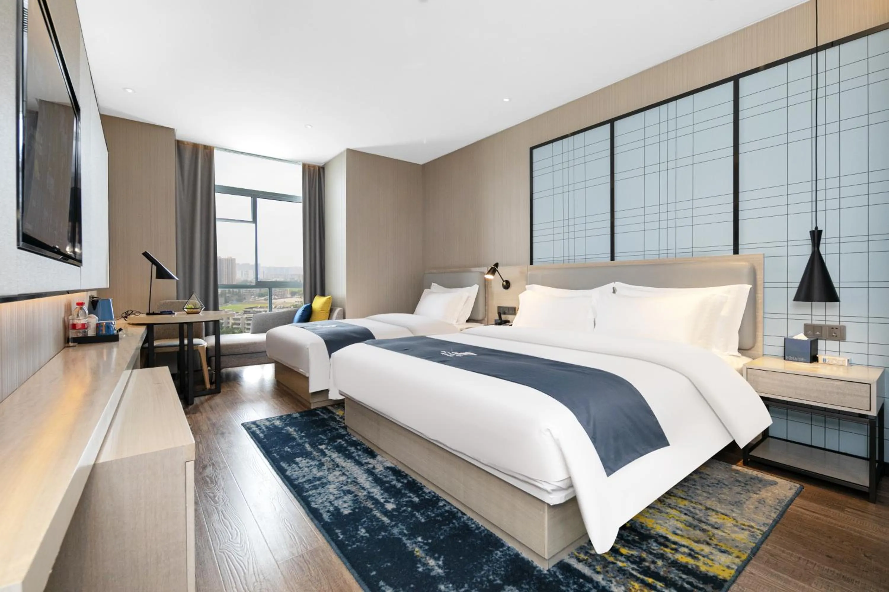 Photo of the whole room, Bed in Echarm Hotel - Jingmen Yintai City Jingchu Institute of Technology
