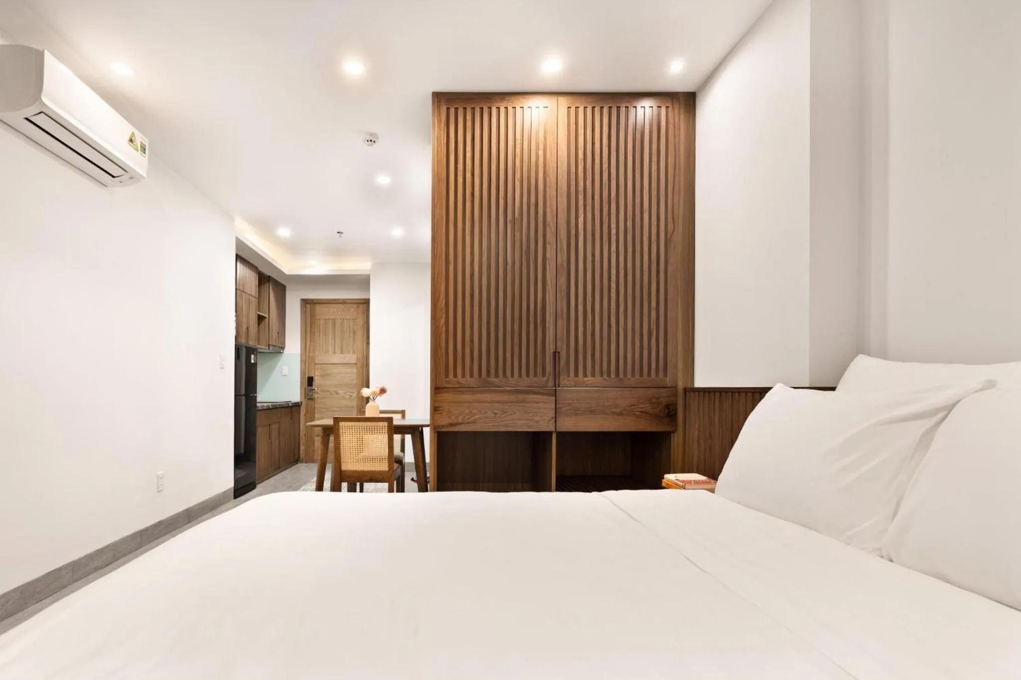 Bedroom, Bed in Hoàng Thịnh Hotel & Apartment Danang