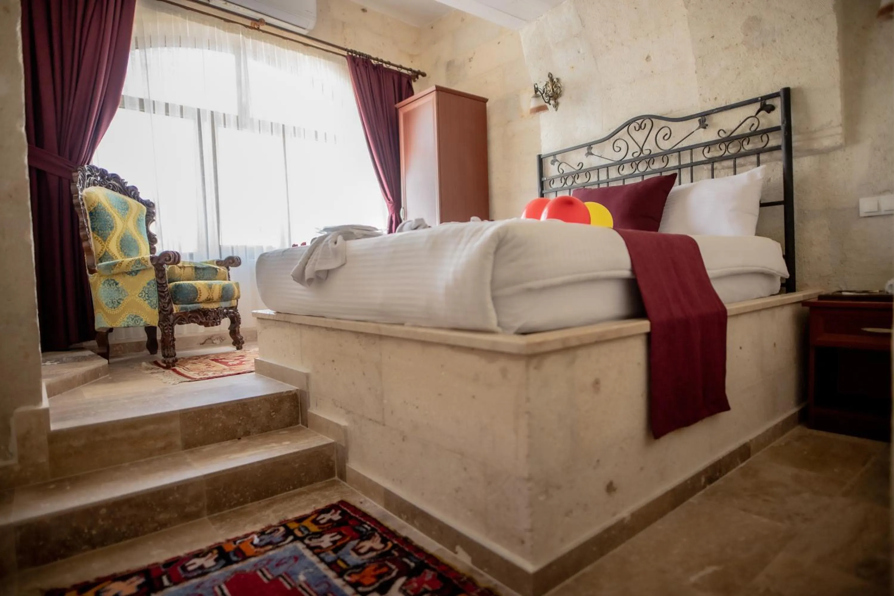 Photo of the whole room, Bed in Güven Cave Hotel
