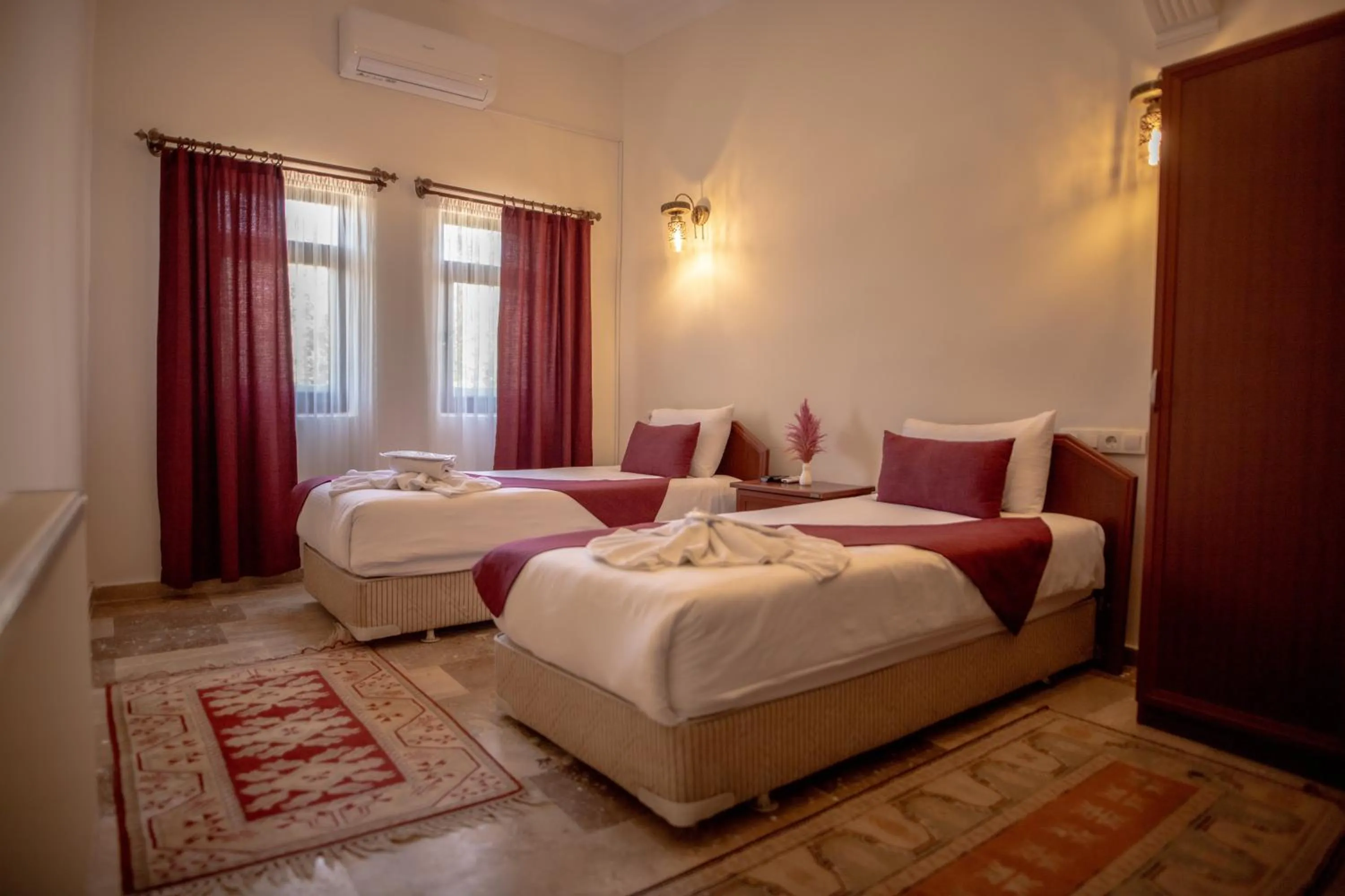 Photo of the whole room, Bed in Güven Cave Hotel