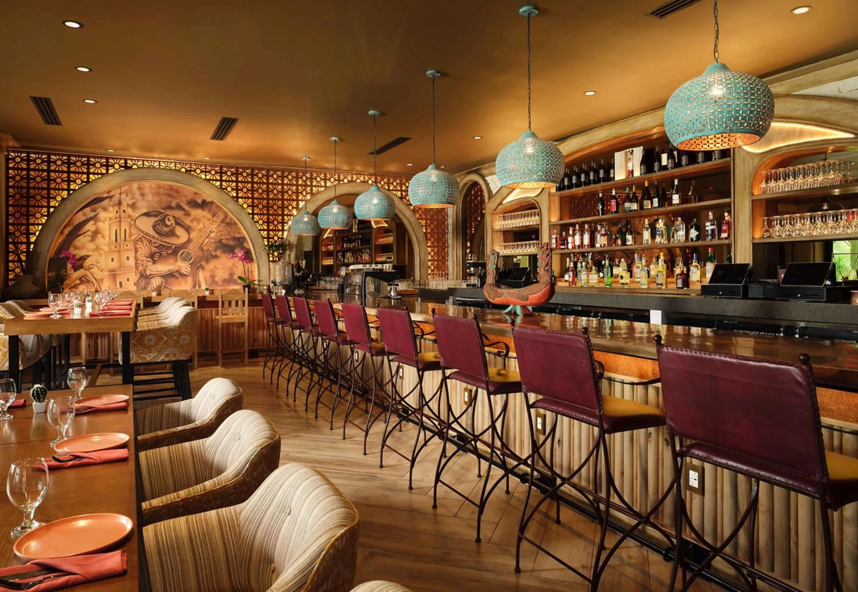 Lounge or bar in Sanctity Hotel Rancho Cucamonga, Tapestry Collection Hilton