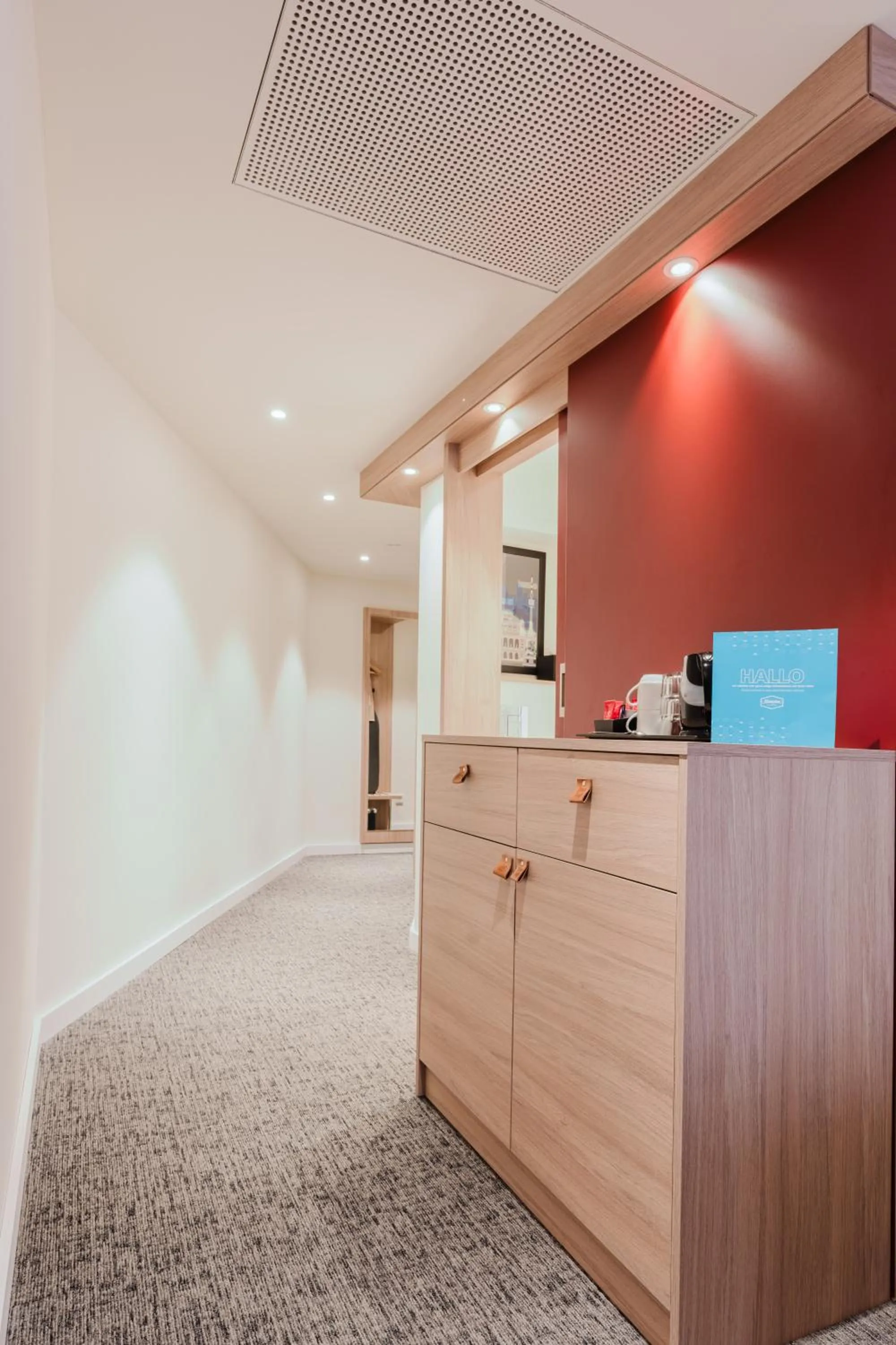 Photo of the whole room in Hampton By Hilton Vienna City West